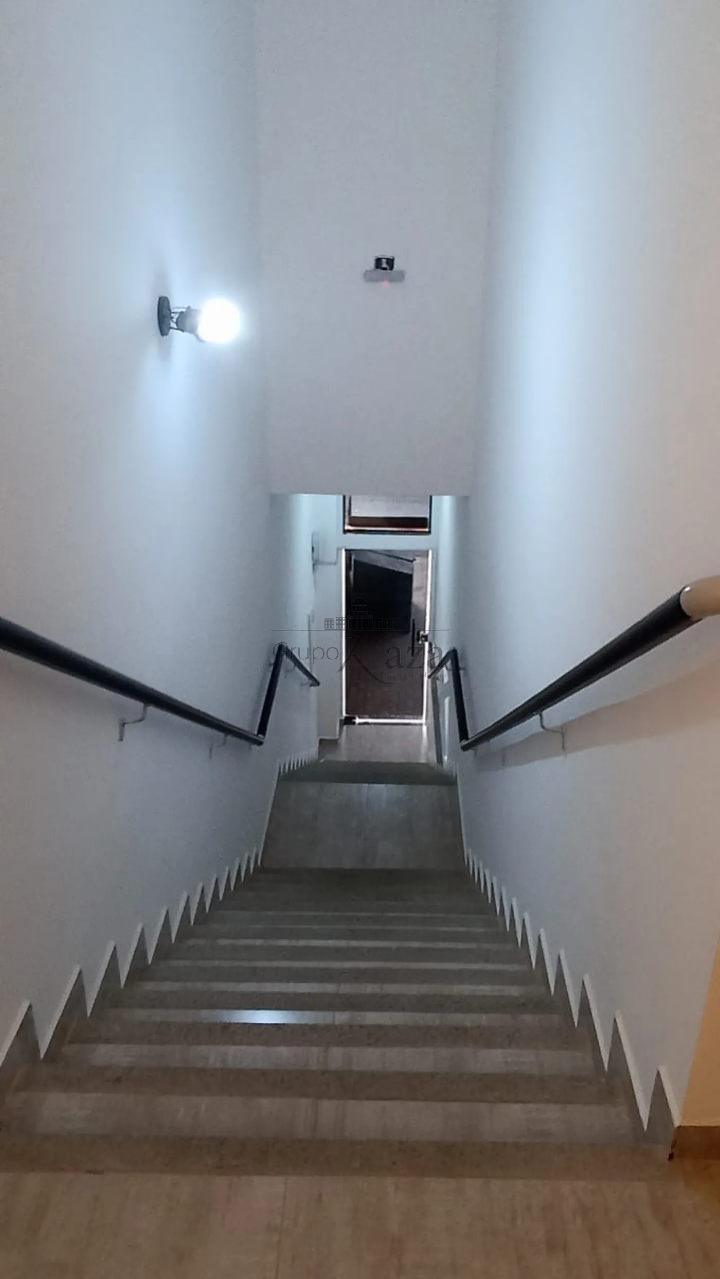 Foto 1 de Comercial Sobreloja em Villa Branca, Jacareí - imagem 1