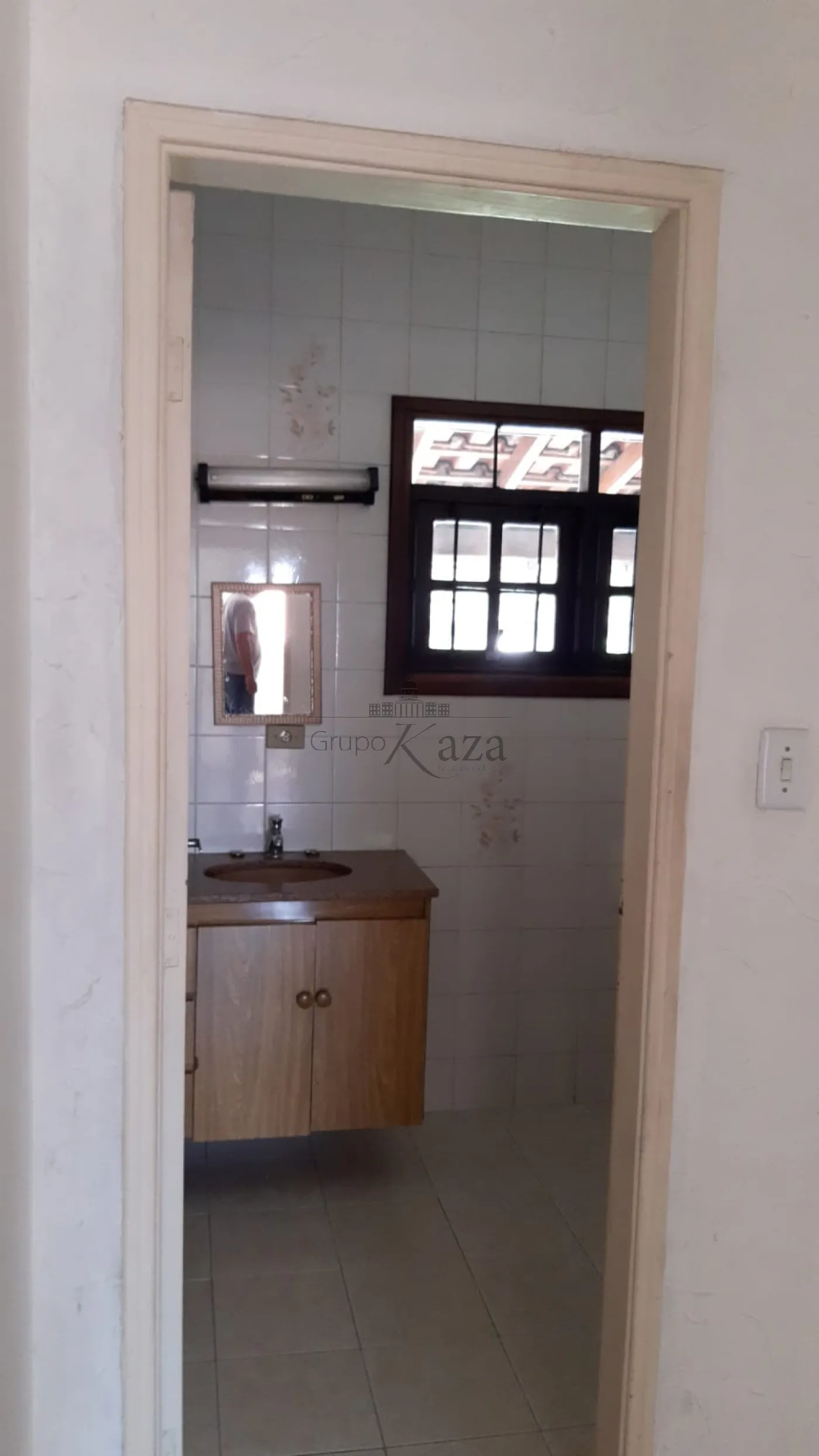 Foto 31 de Casa Sobrado em Parque Brasil, Jacareí - imagem 31