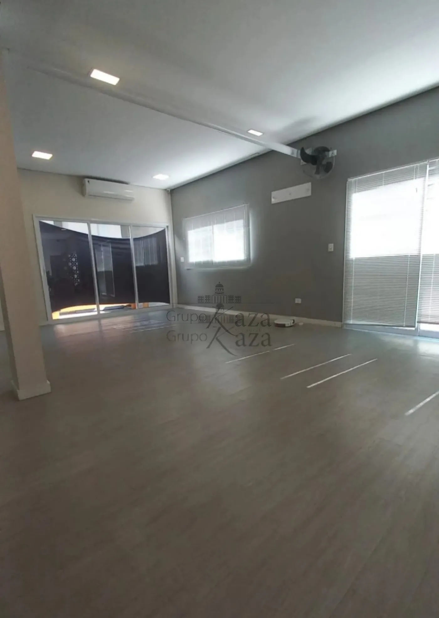 Foto 9 de Comercial Ponto Comercial em Vila Rubi, São José dos Campos - imagem 9