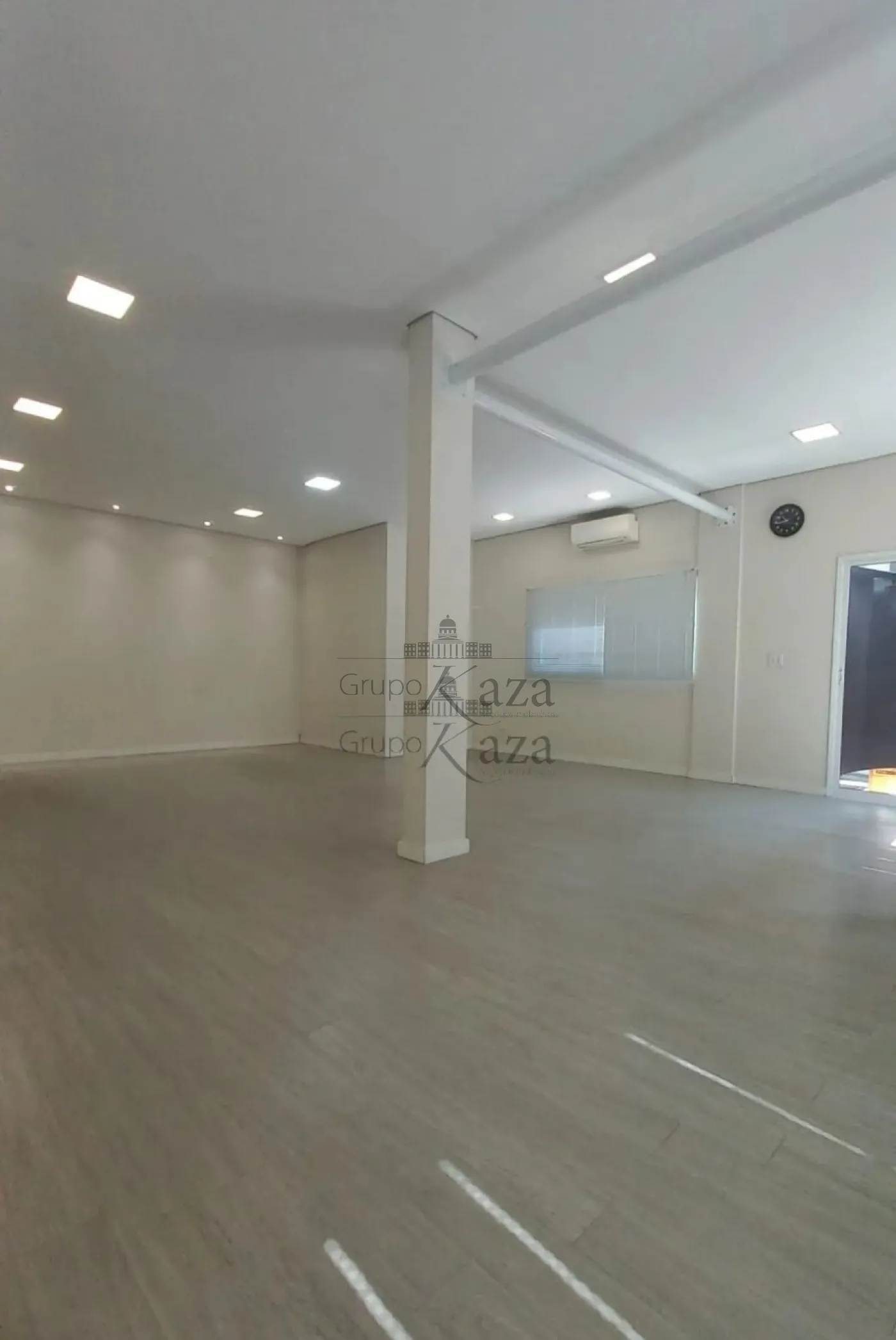 Foto 8 de Comercial Ponto Comercial em Vila Rubi, São José dos Campos - imagem 8