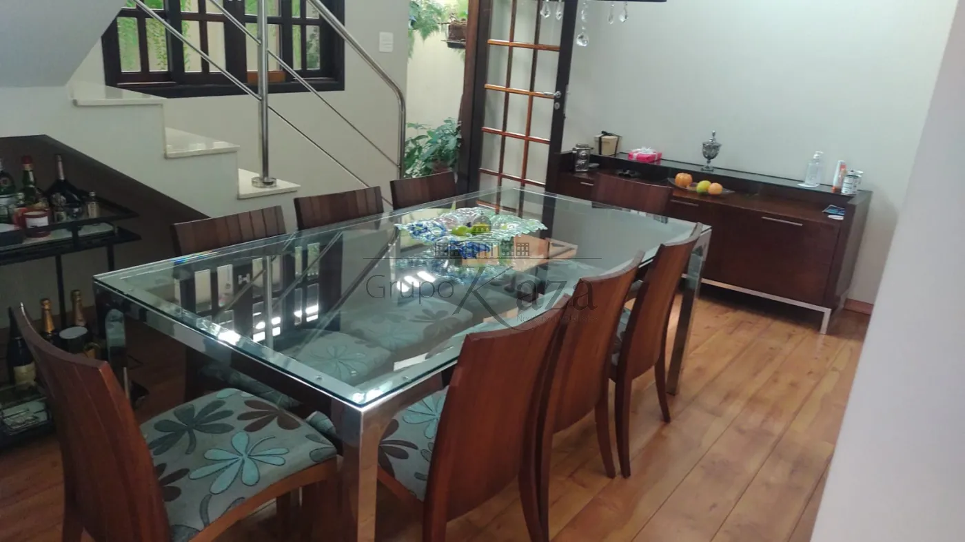 Foto 2 de Casa Padrão em Jardim América, São José dos Campos - imagem 2