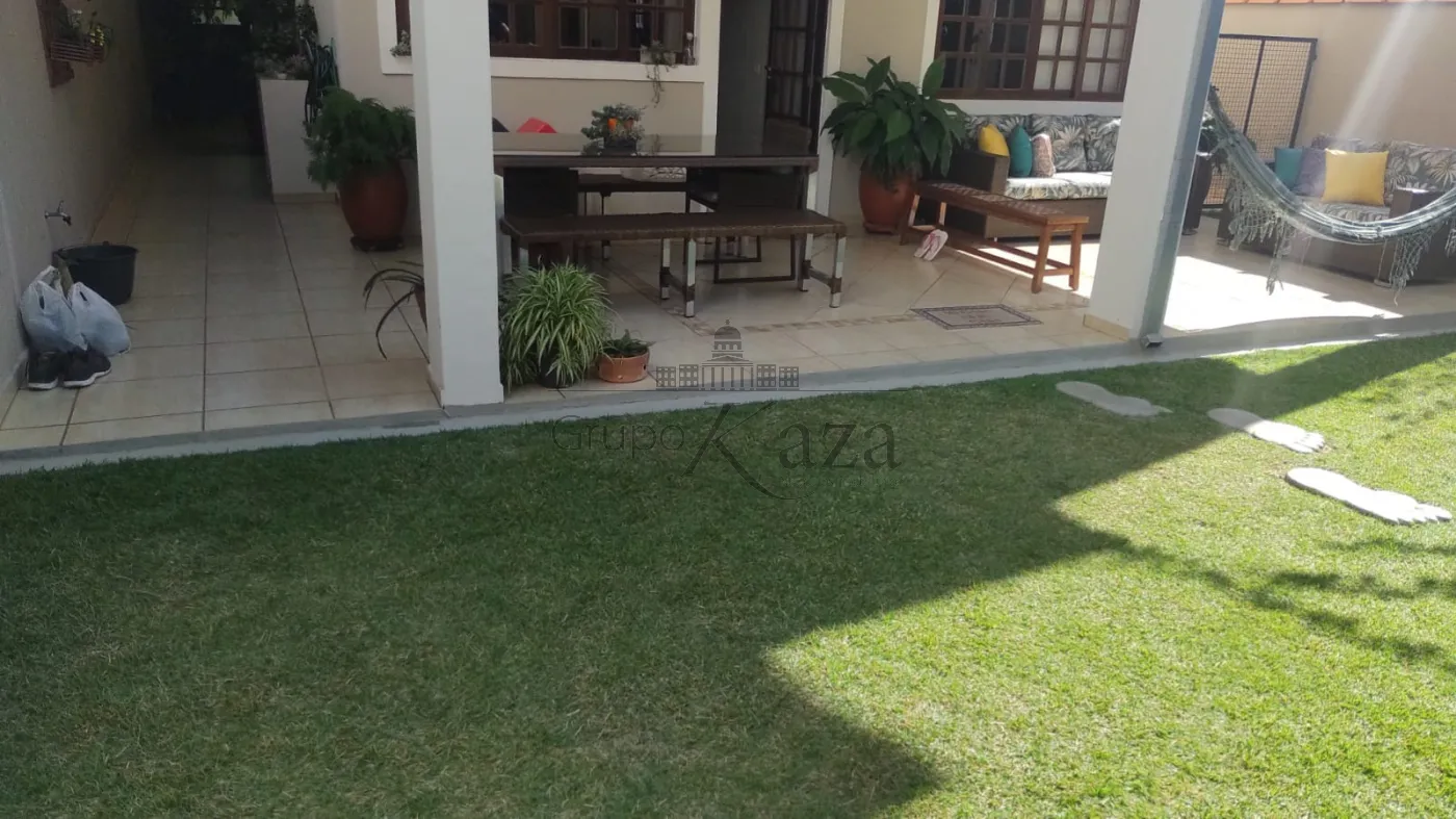 Foto 16 de Casa Padrão em Jardim América, São José dos Campos - imagem 16