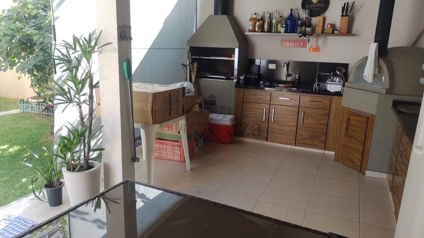 Foto 13 de Casa Padrão em Jardim América, São José dos Campos - imagem 13