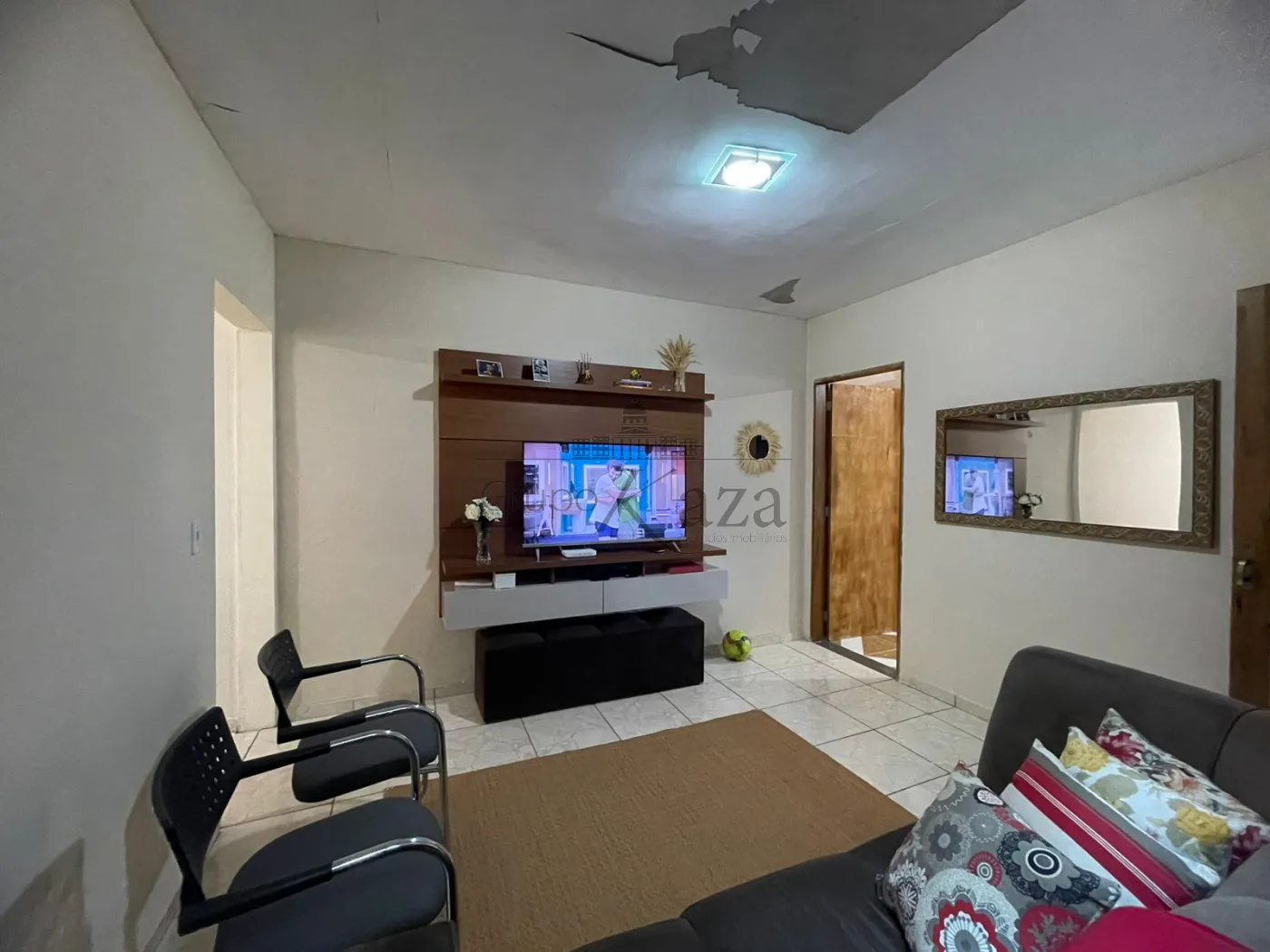 Foto 3 de Casa Padrão em Jardim Maria Amélia, Jacareí - imagem 3
