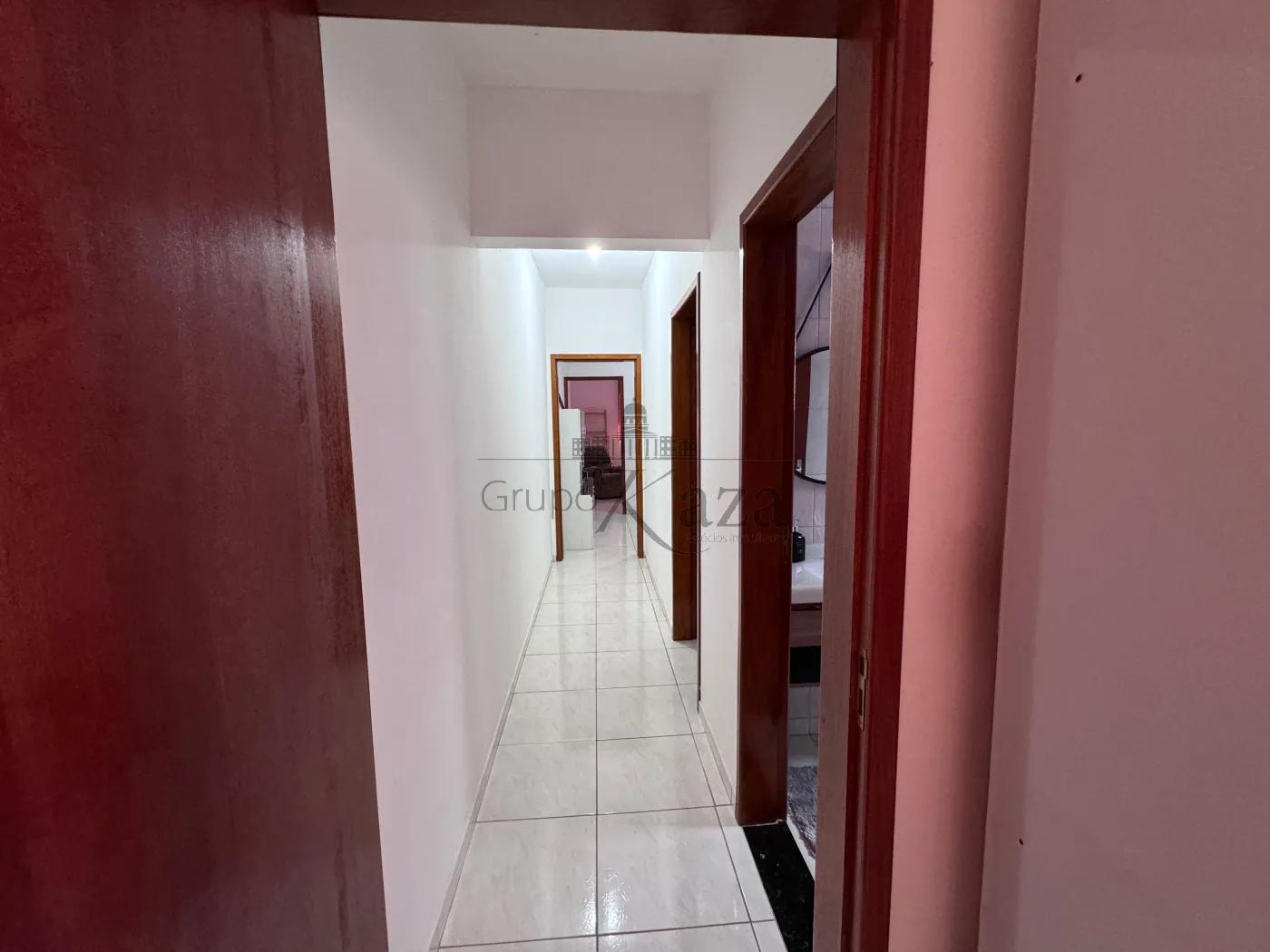 Foto 8 de Casa Padrão em Jardim Santa Rosa, São José dos Campos - imagem 8