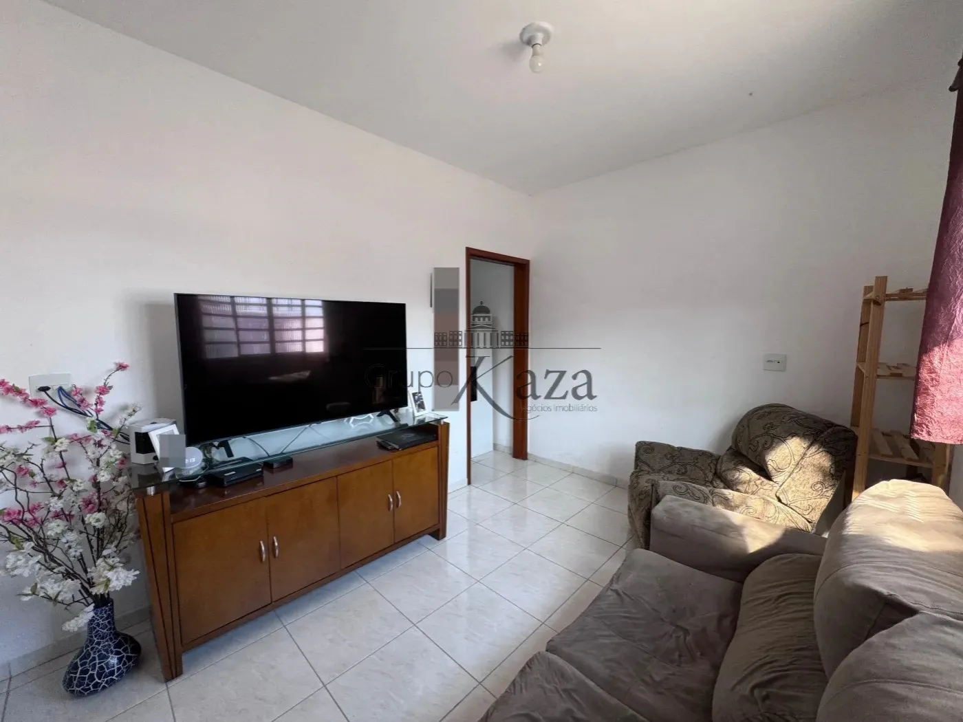 Foto 1 de Casa Padrão em Jardim Santa Rosa, São José dos Campos - imagem 1