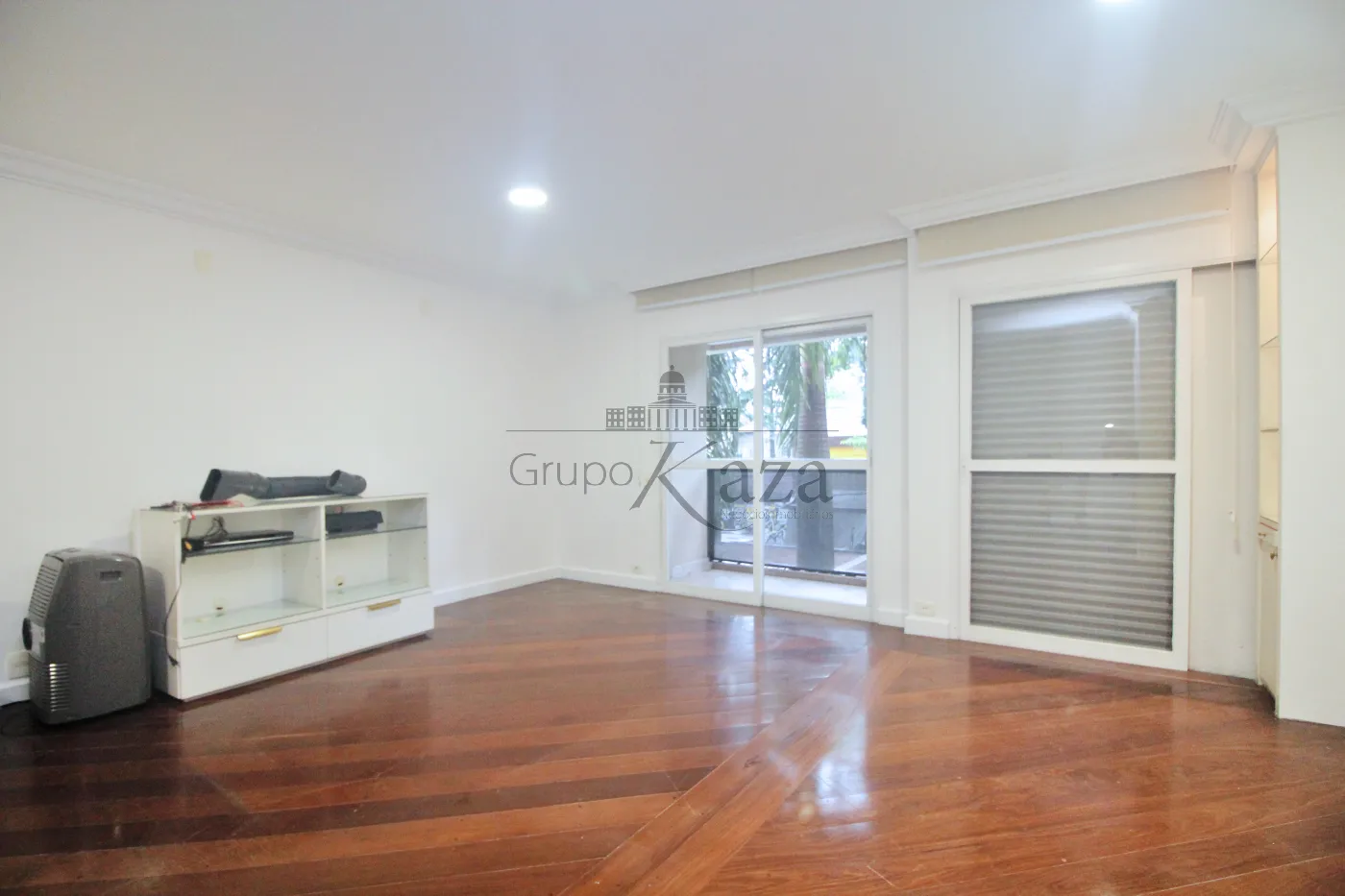 Foto 3 de Apartamento Padrão em Vila Nova Conceição, São Paulo - imagem 3