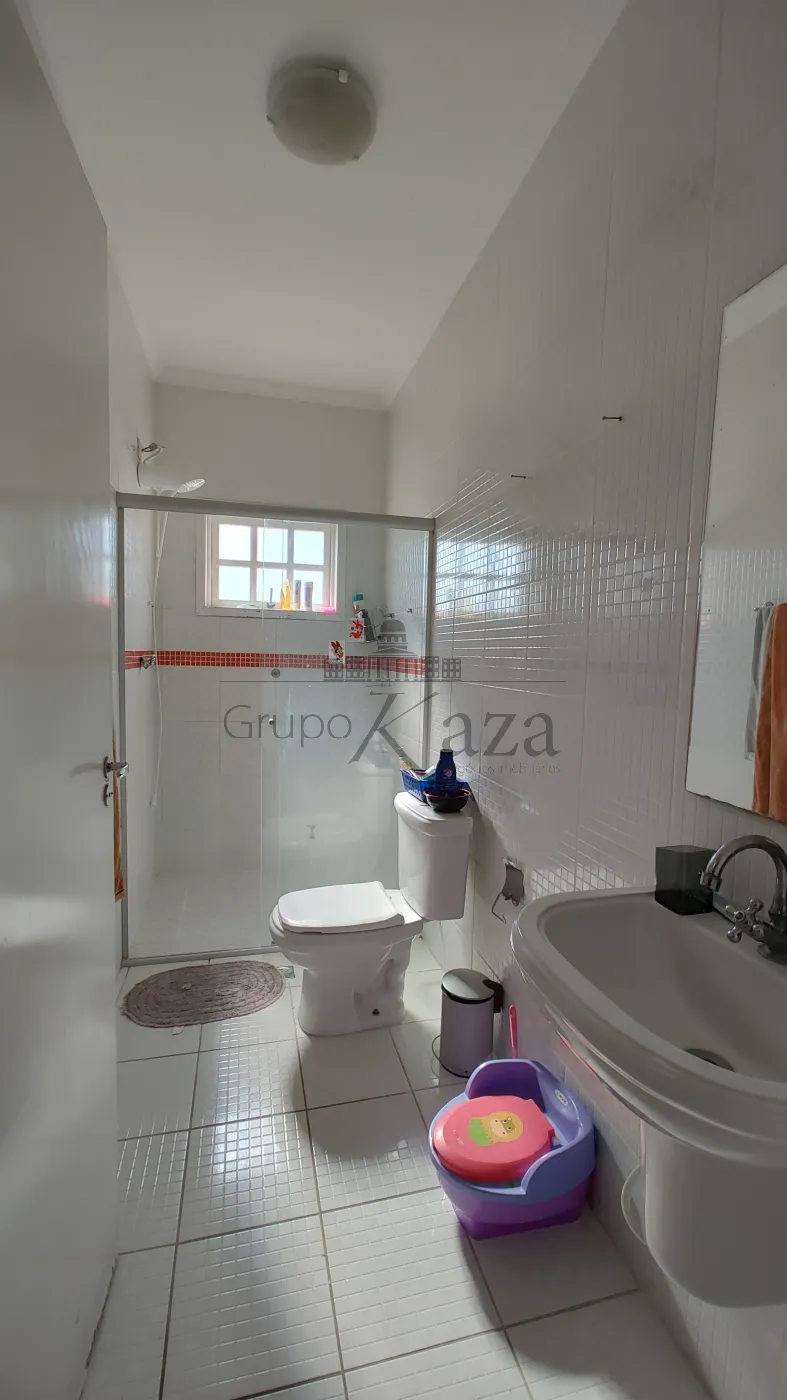 Foto 15 de Casa Sobrado em Jardim Altos de Santana II, Jacareí - imagem 15