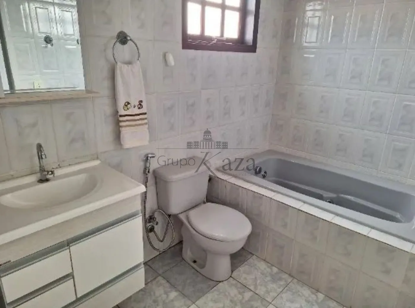 Foto 11 de Casa Sobrado em Jardim Altos de Santana II, Jacareí - imagem 11