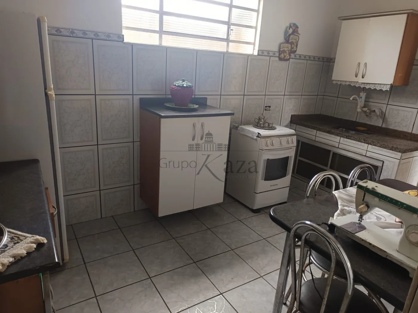 Foto 14 de Casa Padrão em Jardim Esper, Jacareí - imagem 14