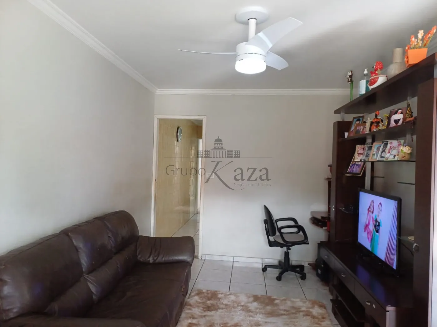 Foto 2 de Casa Padrão em Conjunto Residencial Trinta e Um de Março, São José dos Campos - imagem 2