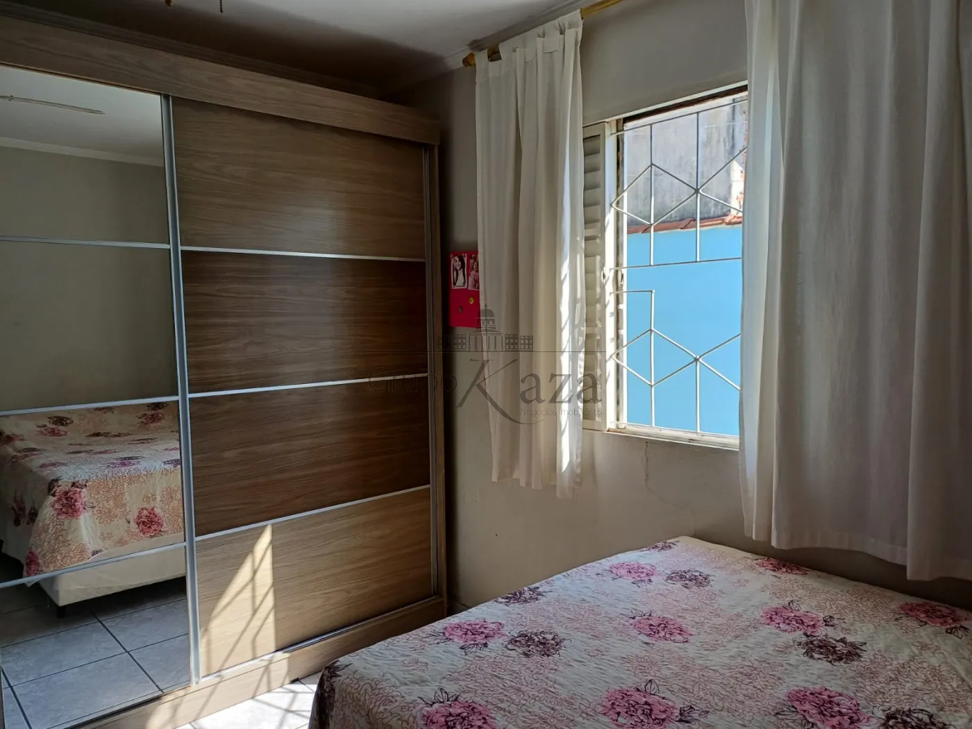 Foto 9 de Casa Padrão em Conjunto Residencial Trinta e Um de Março, São José dos Campos - imagem 9