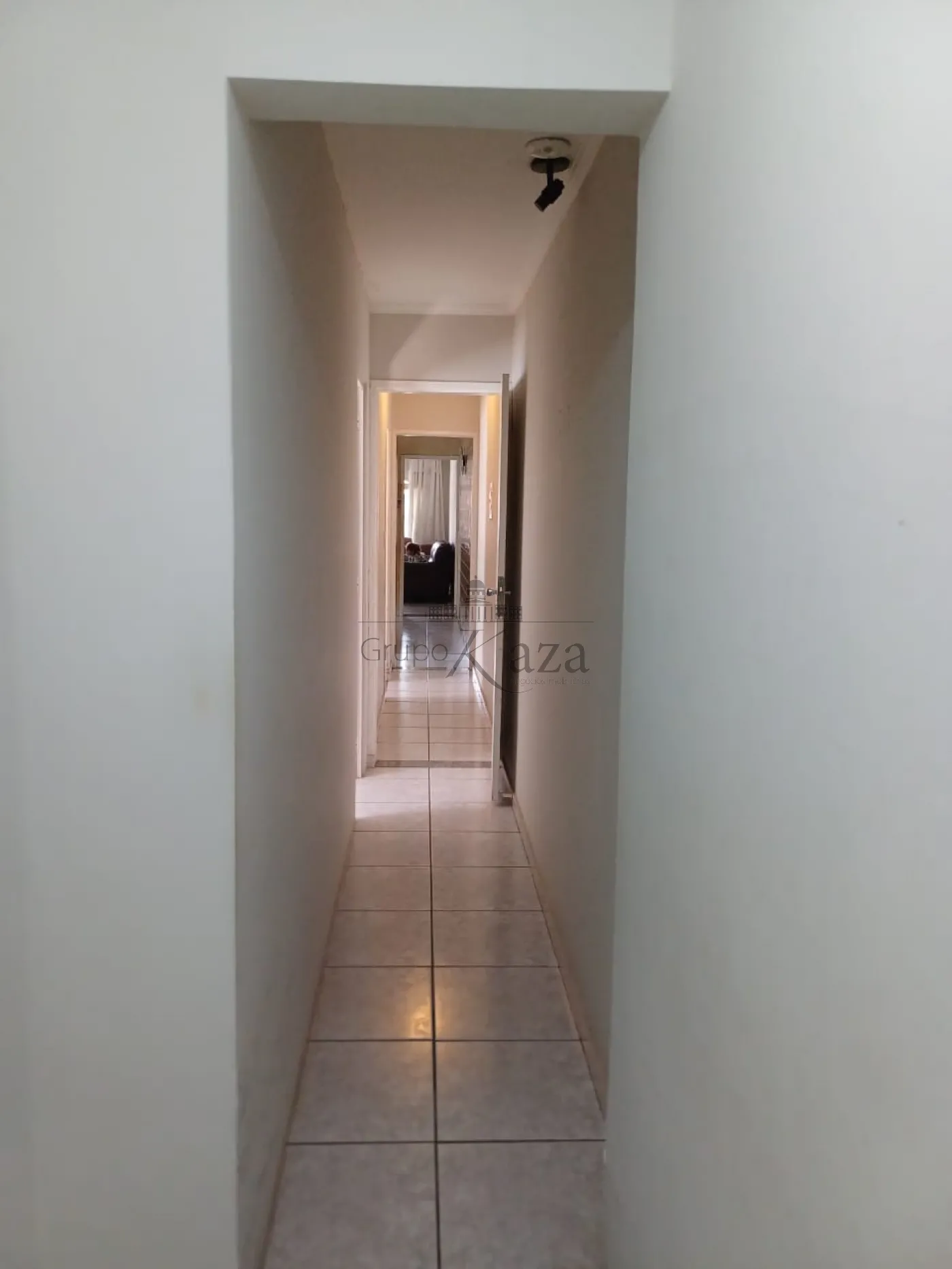 Foto 7 de Casa Padrão em Conjunto Residencial Trinta e Um de Março, São José dos Campos - imagem 7