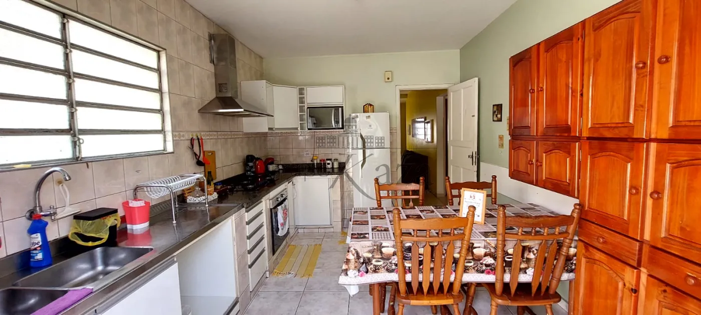 Foto 3 de Casa Padrão em Vila Betânia, São José dos Campos - imagem 3
