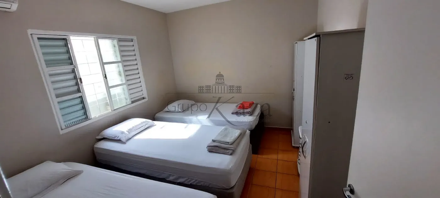 Foto 7 de Casa Padrão em Vila Betânia, São José dos Campos - imagem 7