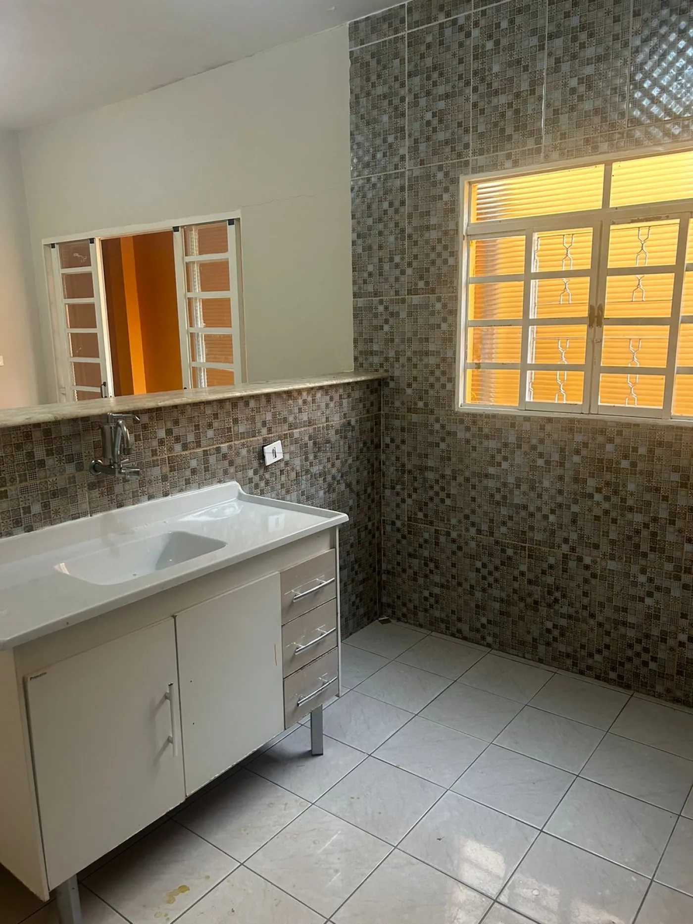 Foto 3 de Casa Padrão em Cidade Salvador, Jacareí - imagem 3