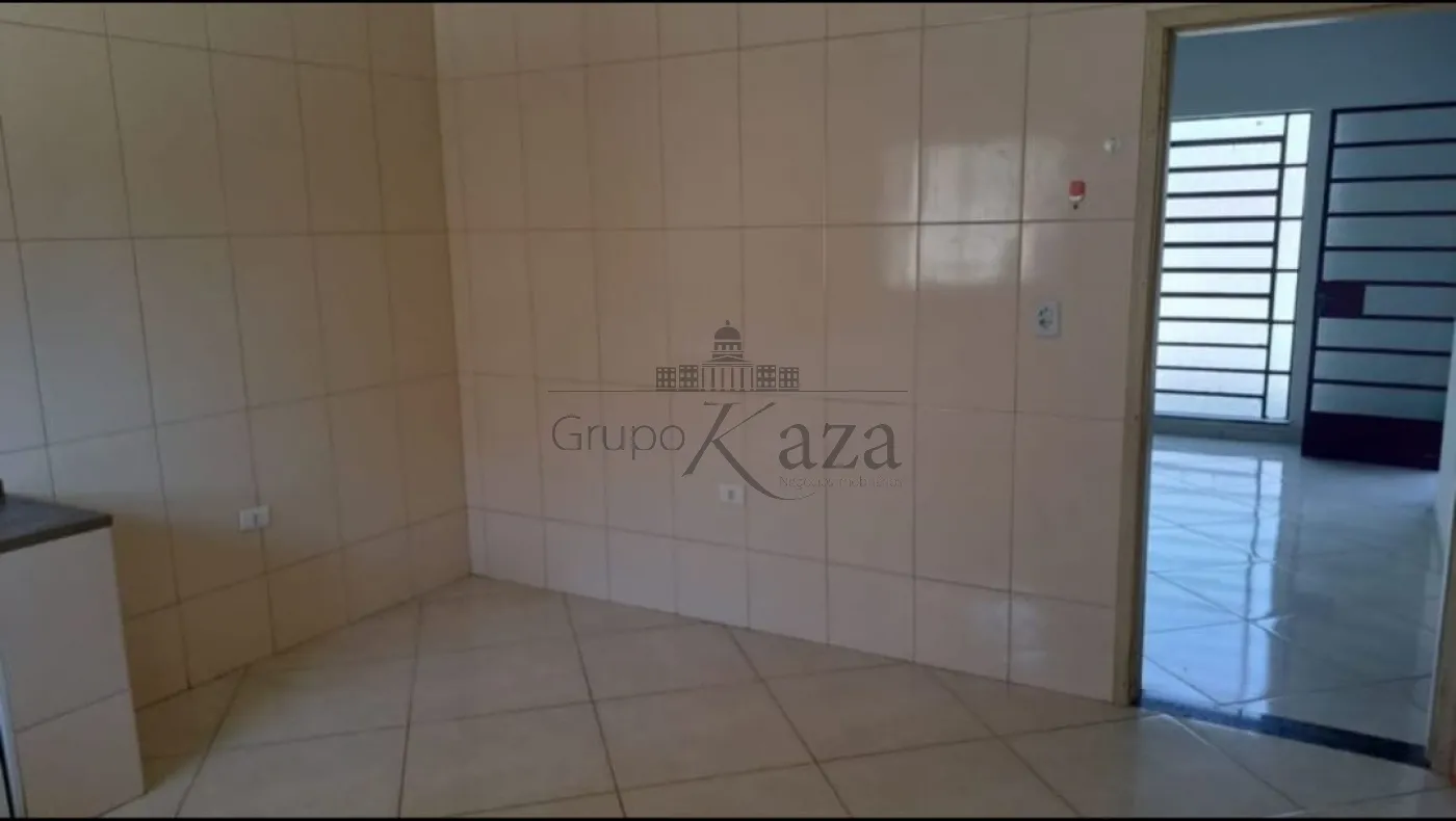 Foto 2 de Casa Padrão em Vila Antônio Augusto Luiz, Caçapava - imagem 2