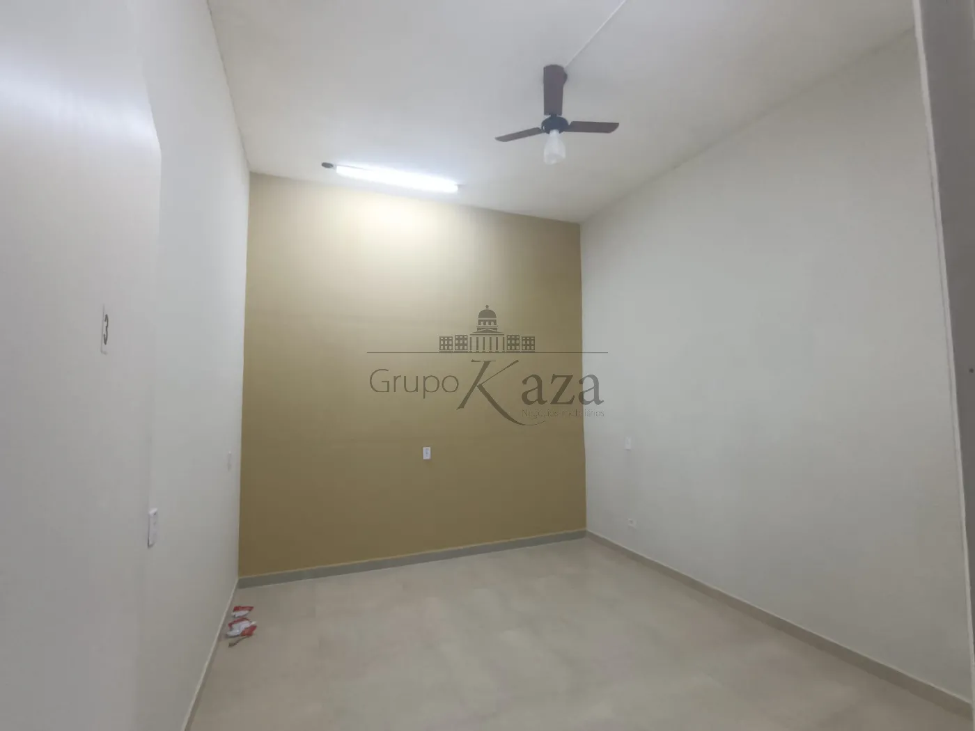 Foto 1 de Comercial Sala em Bairro do Colonia, Jacareí - imagem 1