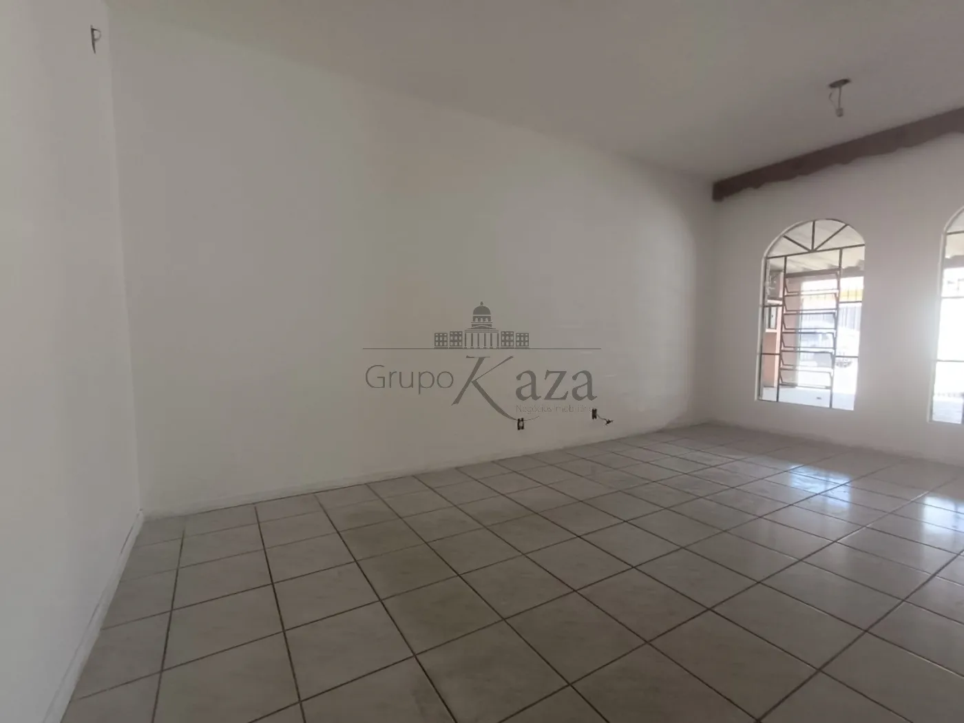 Foto 3 de Casa Térrea em Vila Tatetuba, São José dos Campos - imagem 3