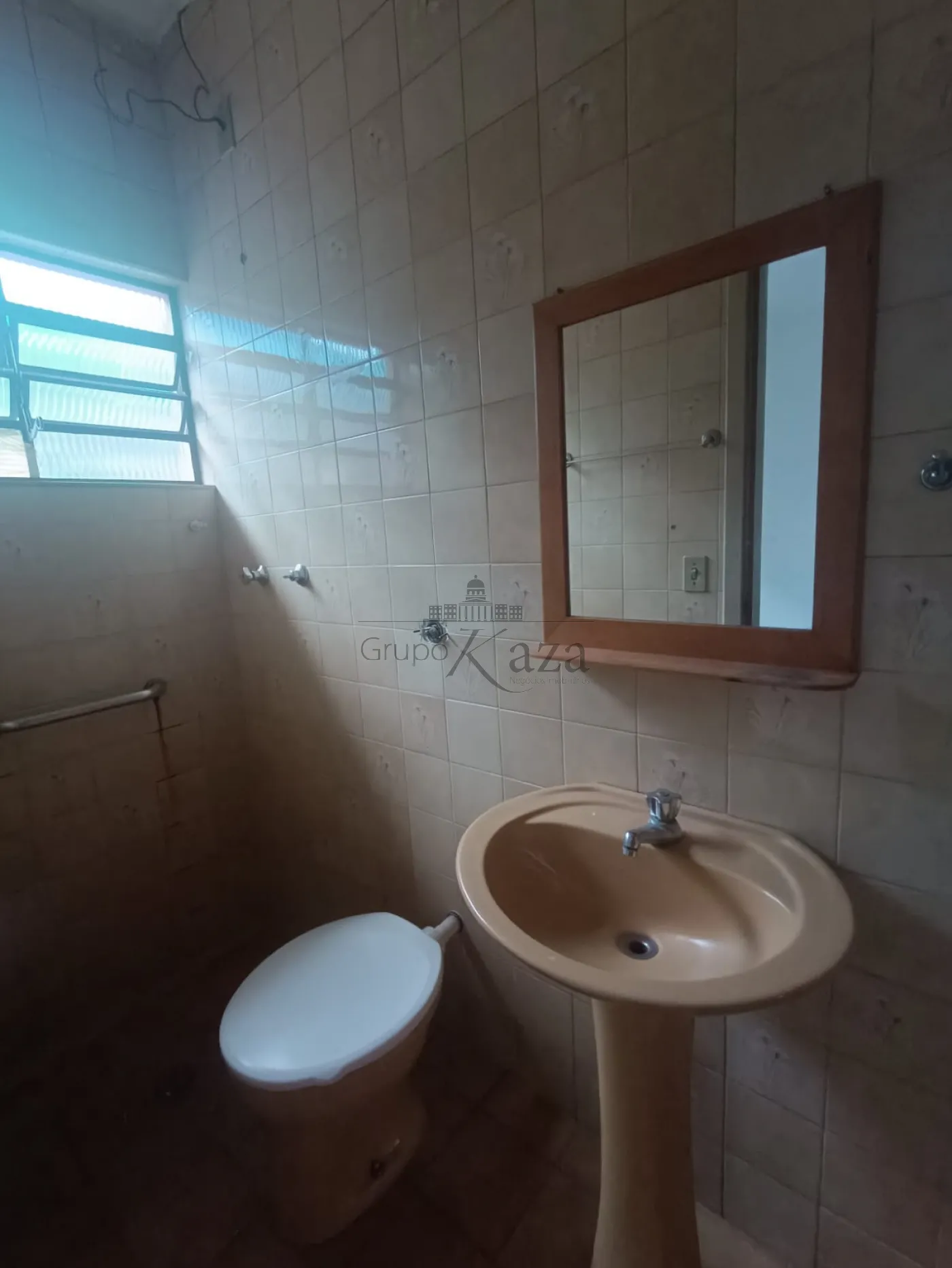 Foto 10 de Casa Térrea em Vila Tatetuba, São José dos Campos - imagem 10