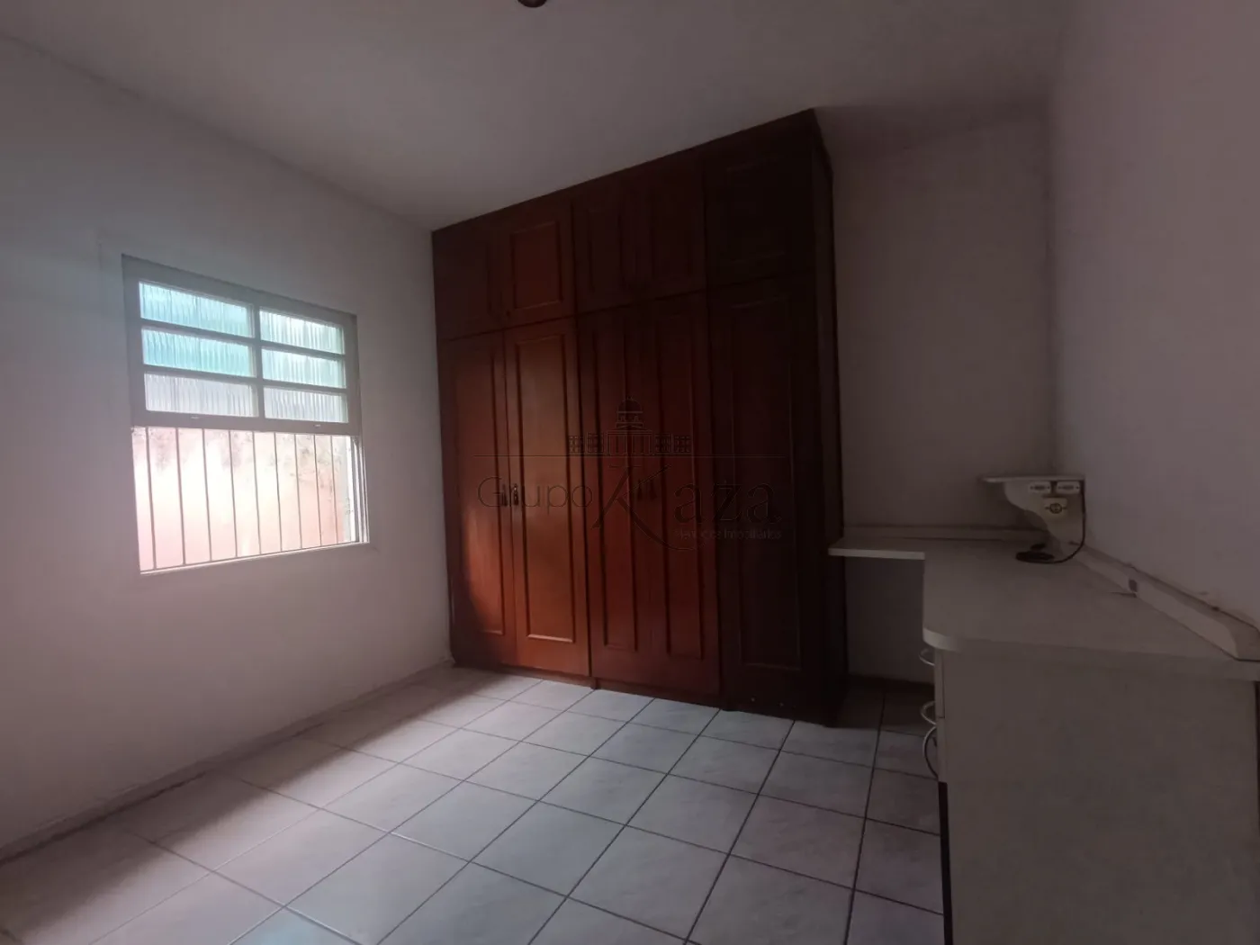 Foto 12 de Casa Térrea em Vila Tatetuba, São José dos Campos - imagem 12