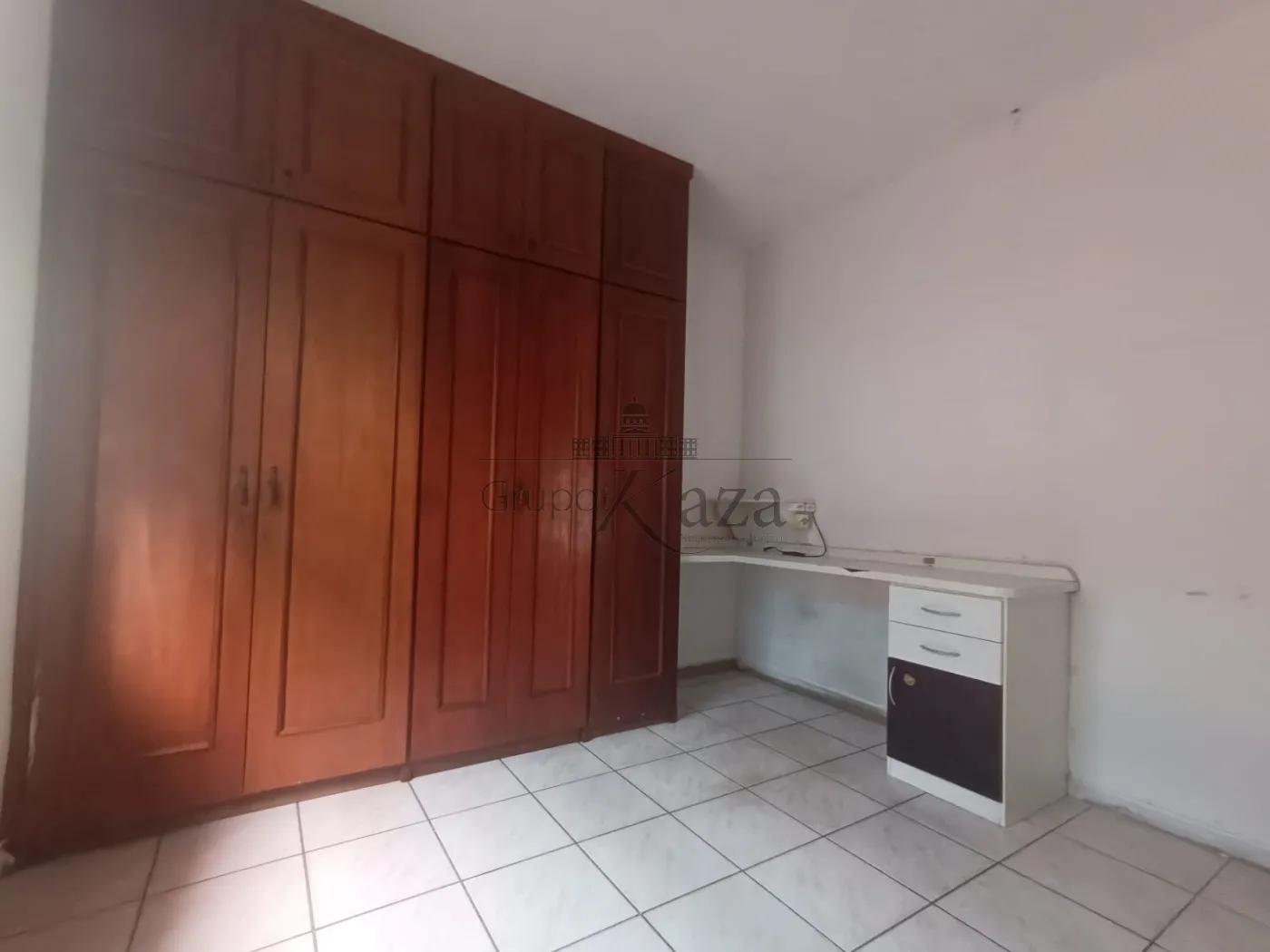Foto 13 de Casa Térrea em Vila Tatetuba, São José dos Campos - imagem 13