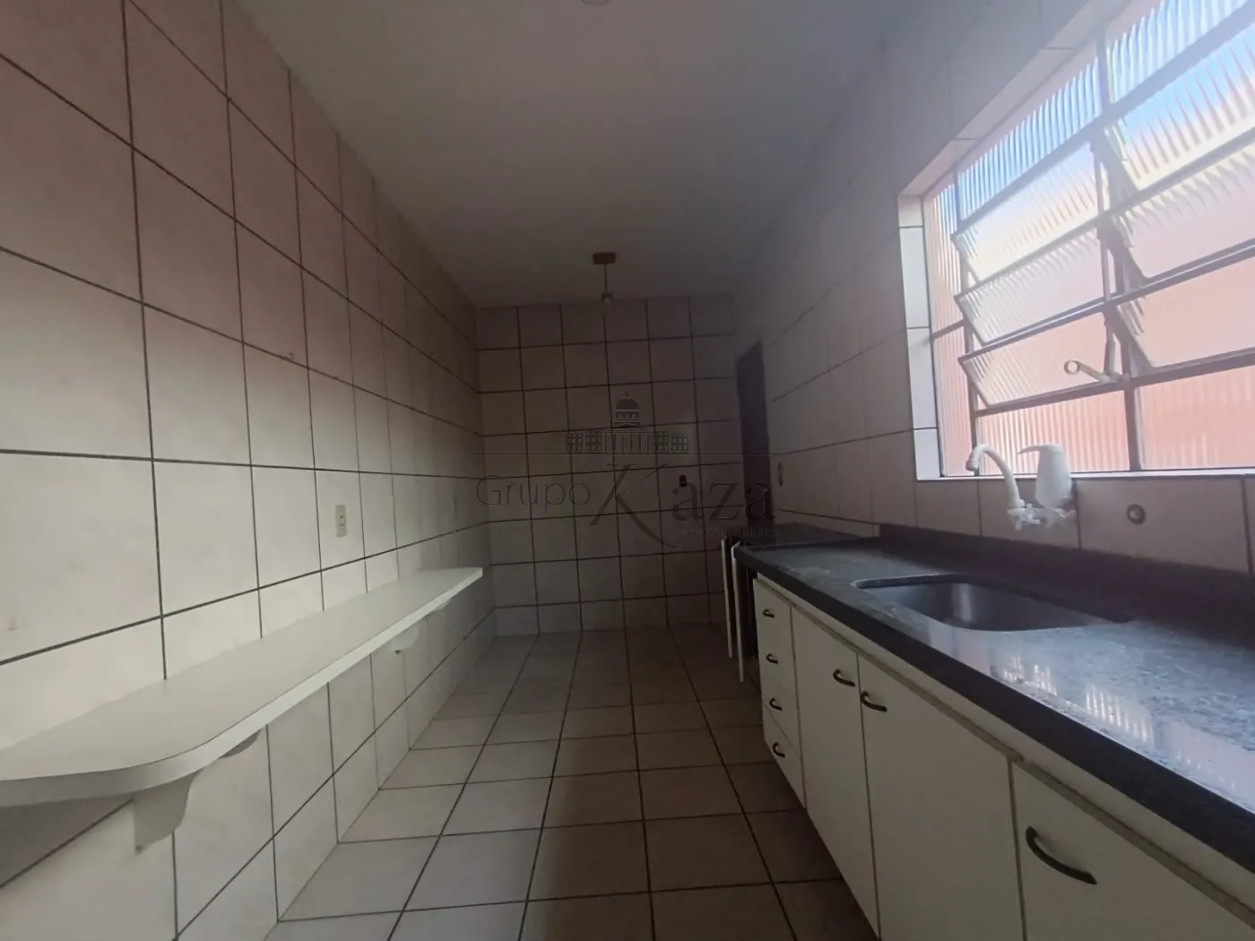 Foto 4 de Casa Térrea em Vila Tatetuba, São José dos Campos - imagem 4