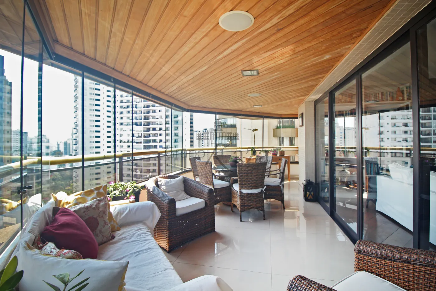 Foto 1 de Apartamento Padrão em Vila Suzana, São Paulo - imagem 1