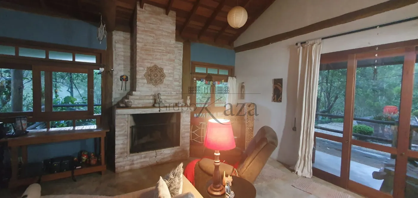 Foto 1 de Comercial Casa em São Francisco Xavier, São José dos Campos - imagem 1