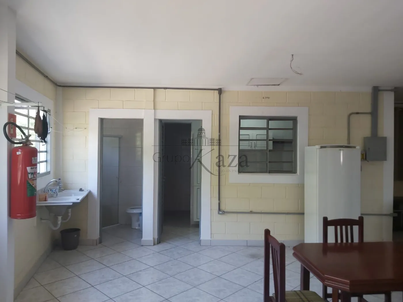 Foto 8 de Área ComercialResidencial em Jardim da Granja, São José dos Campos - imagem 8