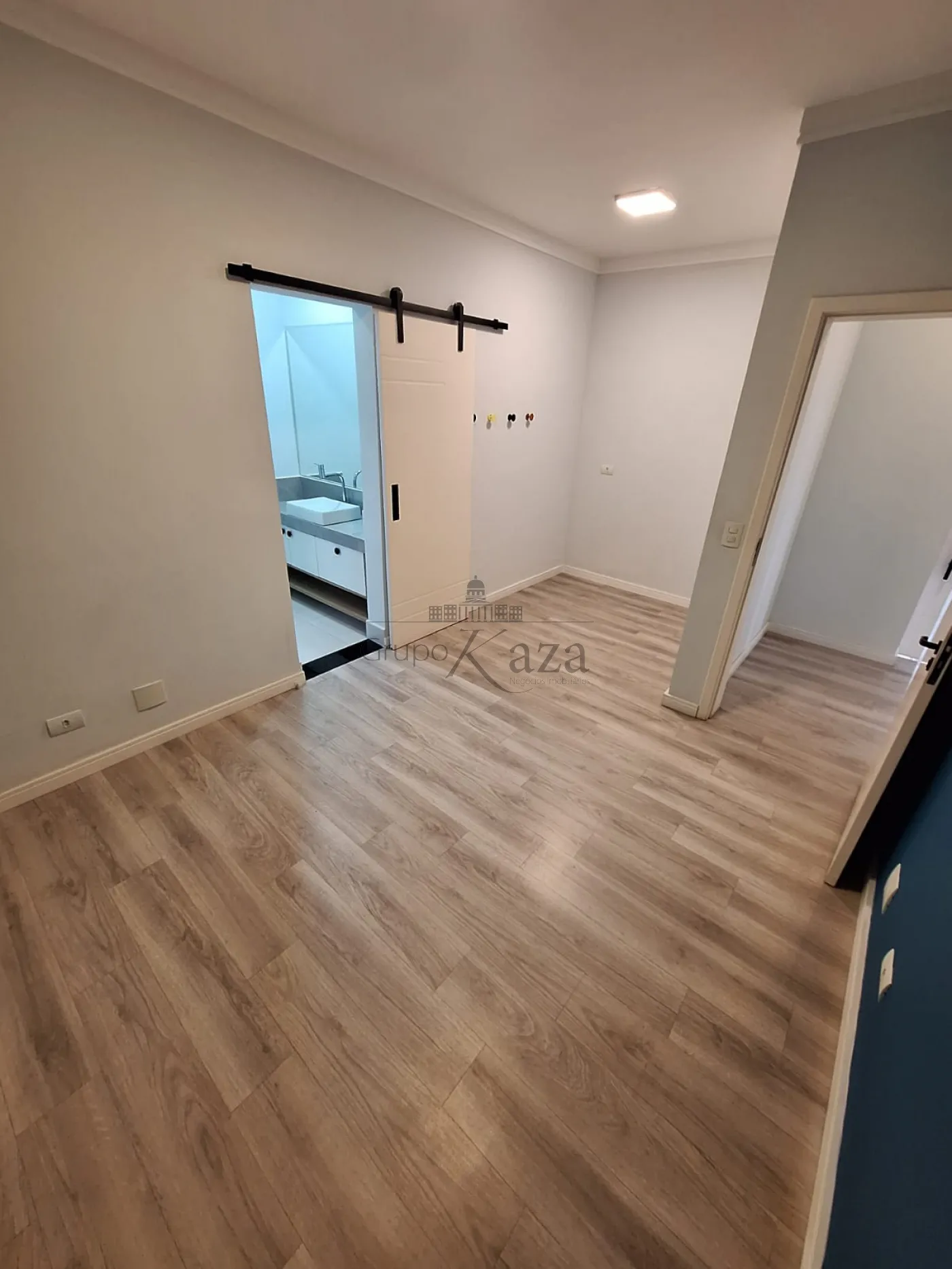 Foto 21 de Casa Condomínio em Vila Zezé, Jacareí - imagem 21