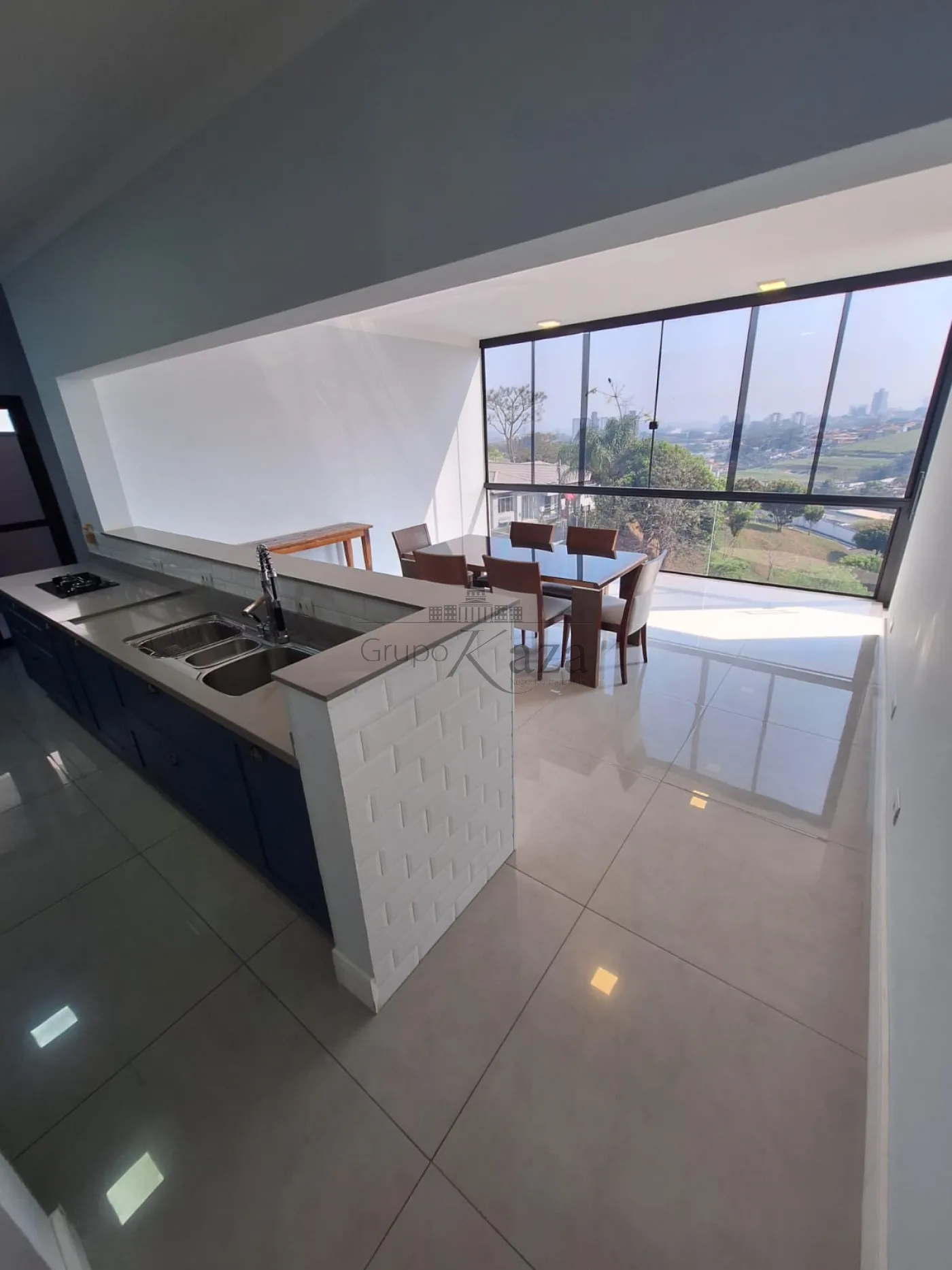 Foto 2 de Casa Condomínio em Vila Zezé, Jacareí - imagem 2