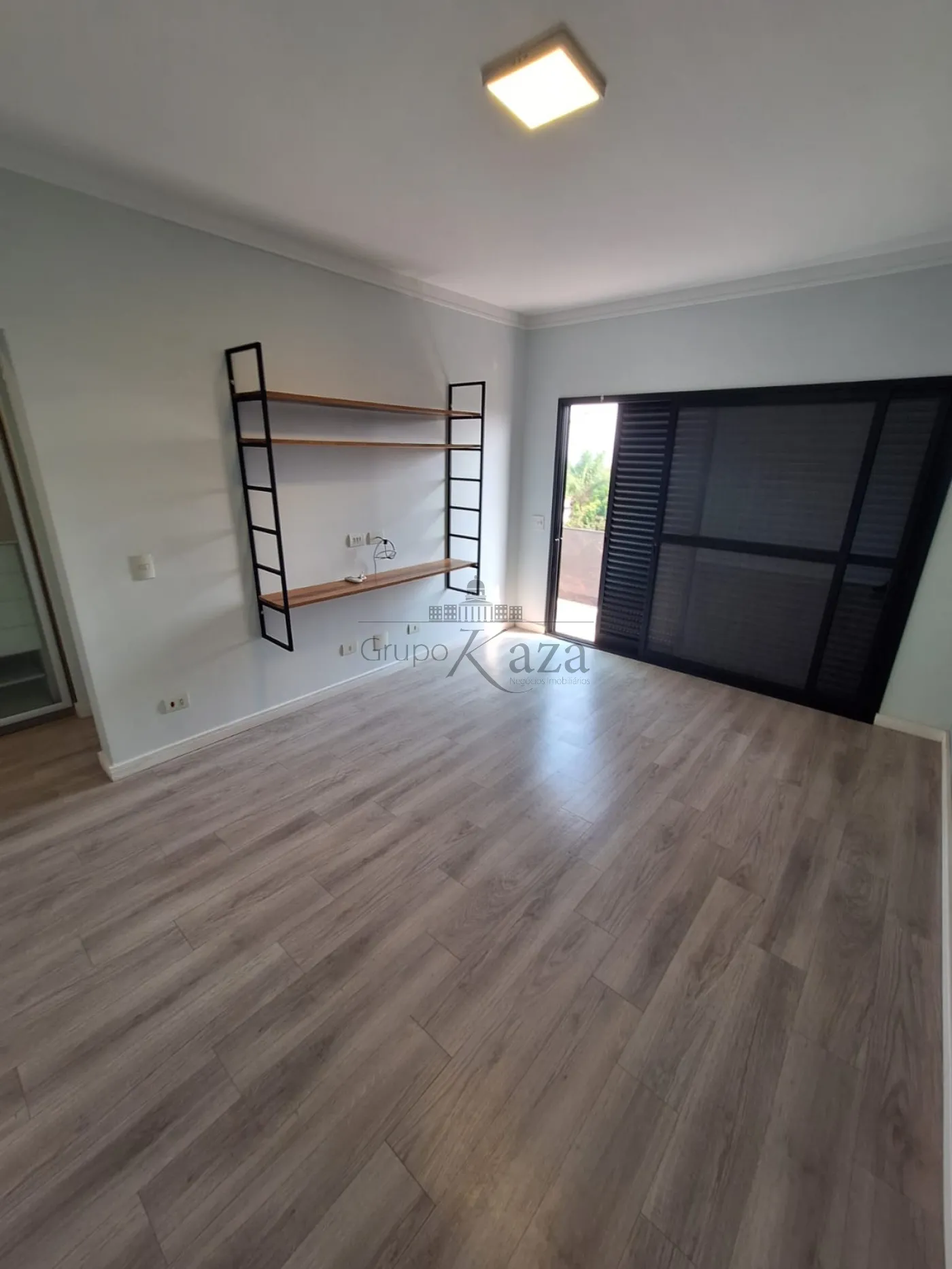 Foto 35 de Casa Condomínio em Vila Zezé, Jacareí - imagem 35