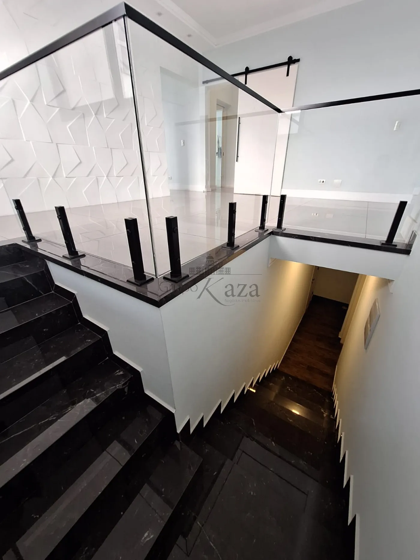 Foto 43 de Casa Condomínio em Vila Zezé, Jacareí - imagem 43