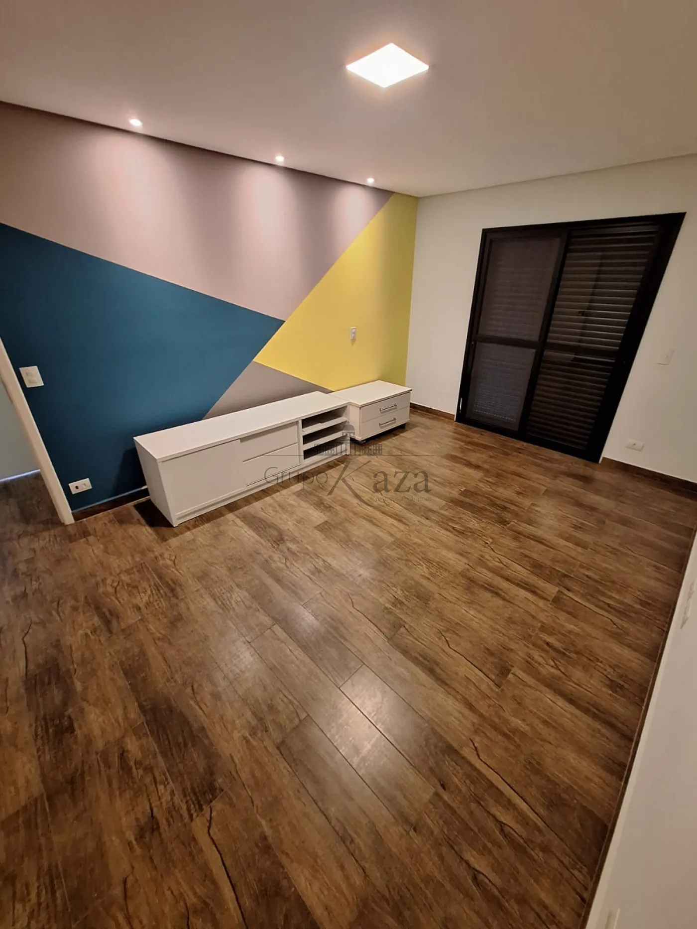 Foto 38 de Casa Condomínio em Vila Zezé, Jacareí - imagem 38