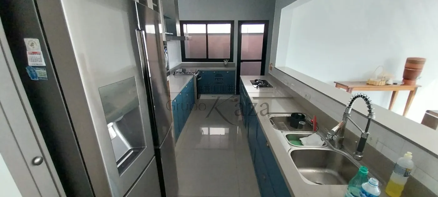 Foto 8 de Casa Condomínio em Vila Zezé, Jacareí - imagem 8