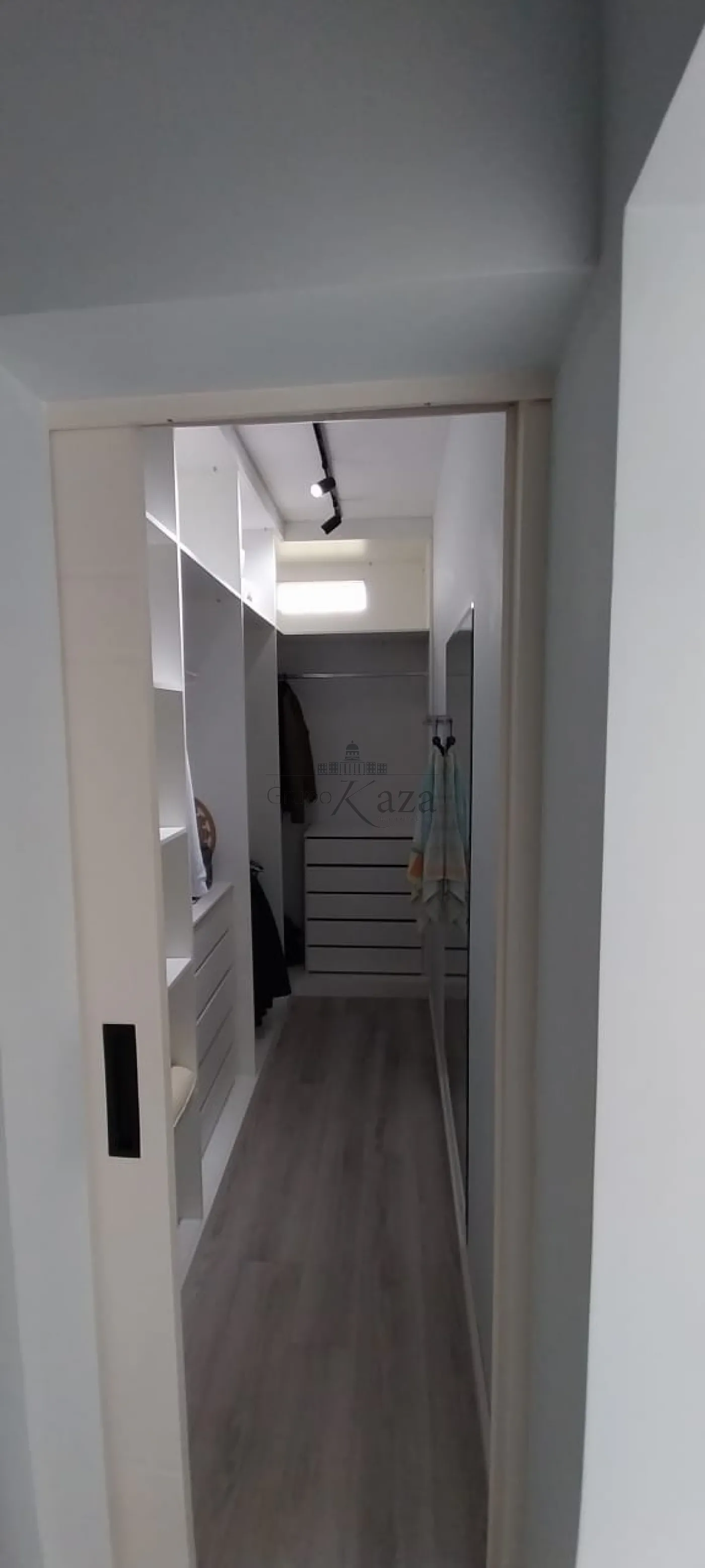 Foto 32 de Casa Condomínio em Vila Zezé, Jacareí - imagem 32
