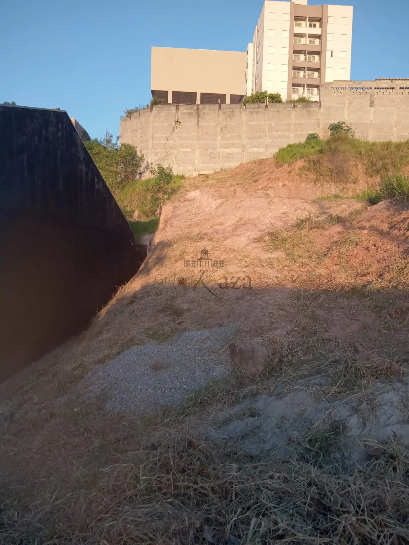 Foto 1 de Terreno Padrão em Jardim dos Bandeirantes, São José dos Campos - imagem 1