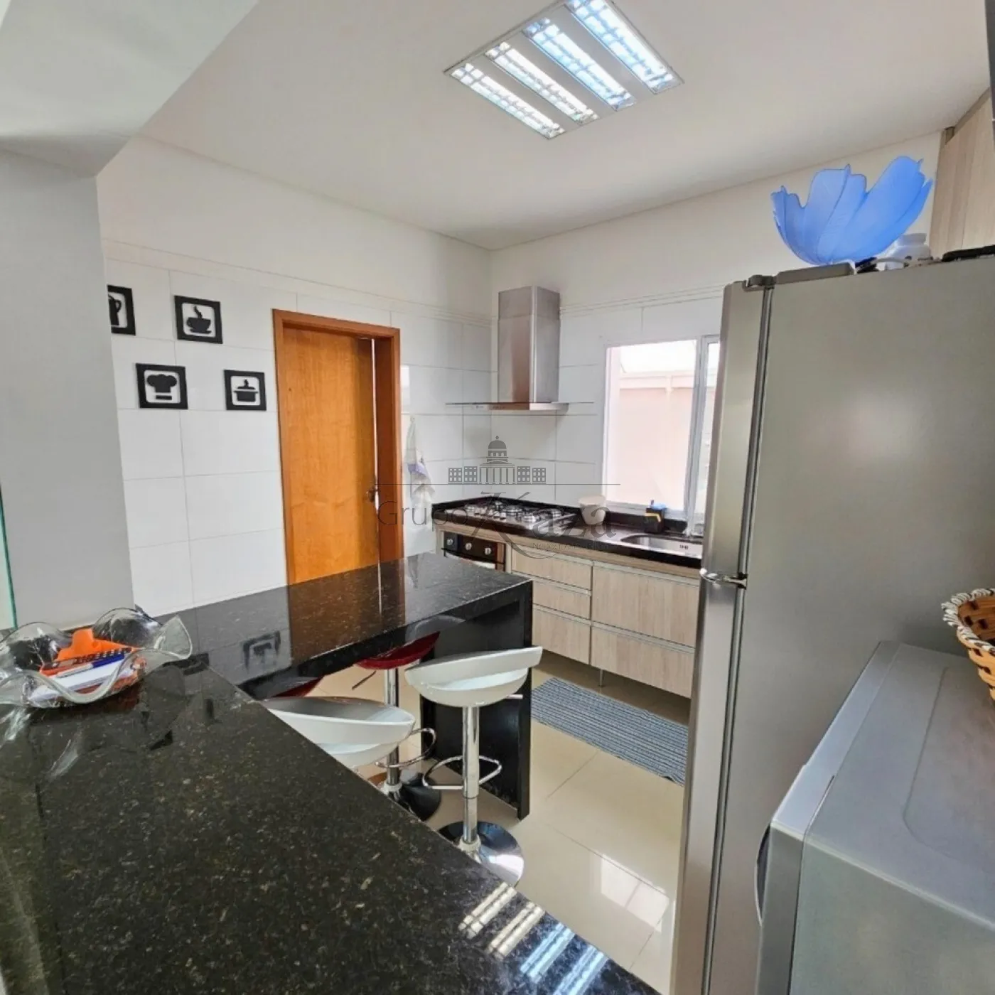 Foto 8 de Casa Condomínio em Parque Califórnia, Jacareí - imagem 8