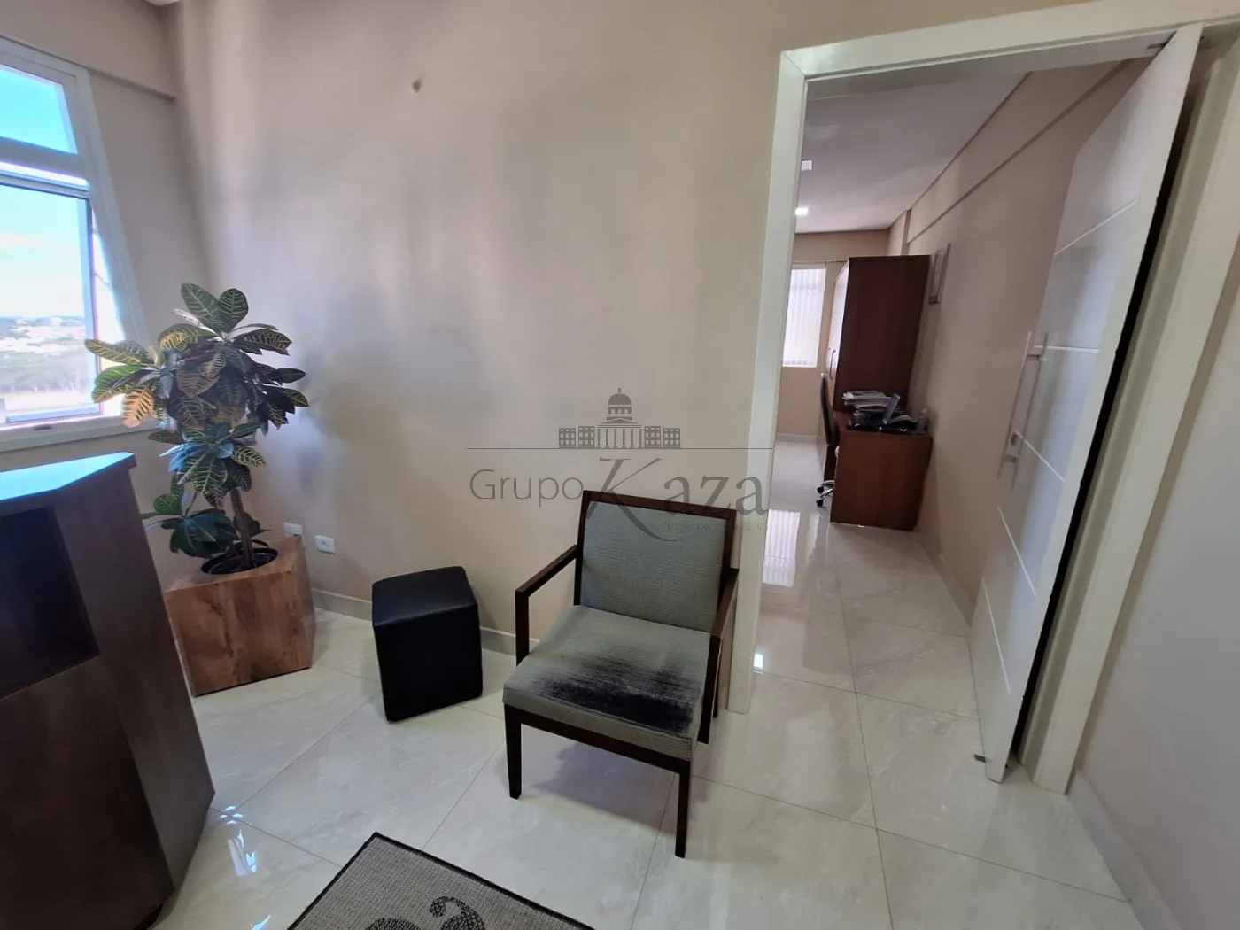 Foto 3 de Comercial Sala Condomínio em Parque Residencial Aquarius, São José dos Campos - imagem 3