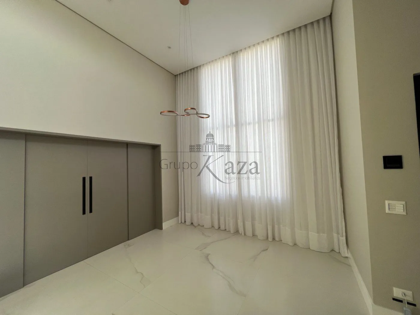 Foto 2 de Casa Condomínio em Condomínio Residencial Monte Carlo, São José dos Campos - imagem 2