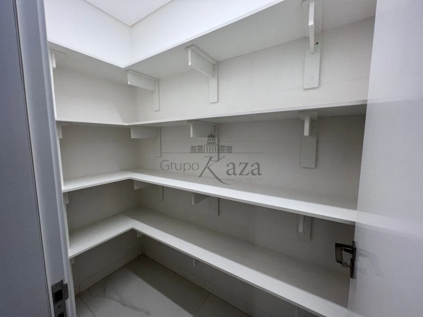 Foto 5 de Casa Condomínio em Condomínio Residencial Monte Carlo, São José dos Campos - imagem 5