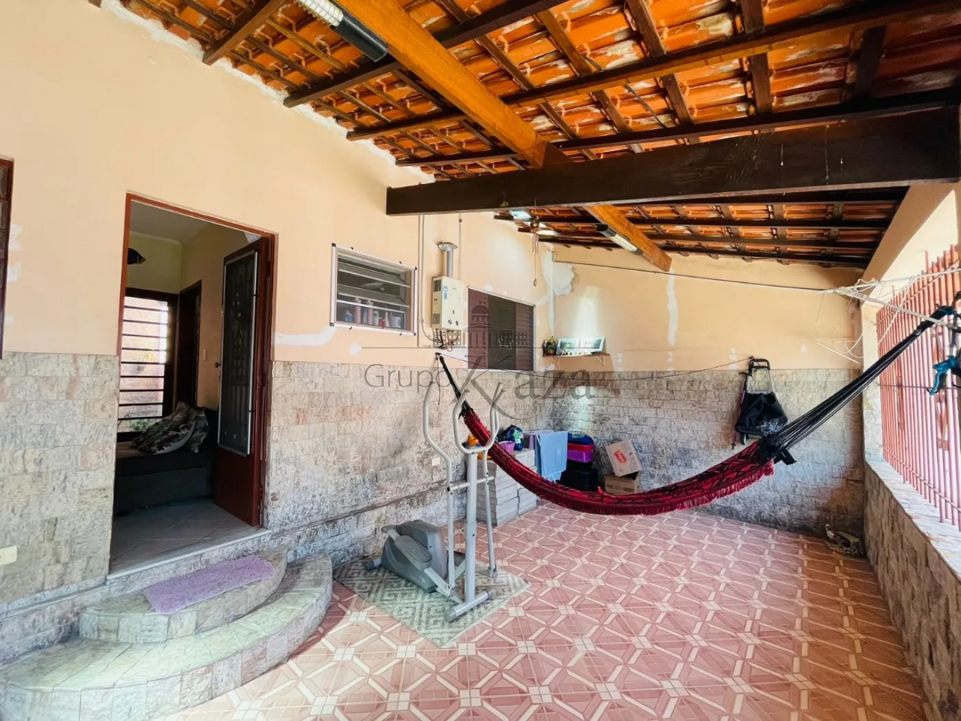 Foto 16 de Casa Padrão em Vila Rossi, São José dos Campos - imagem 16