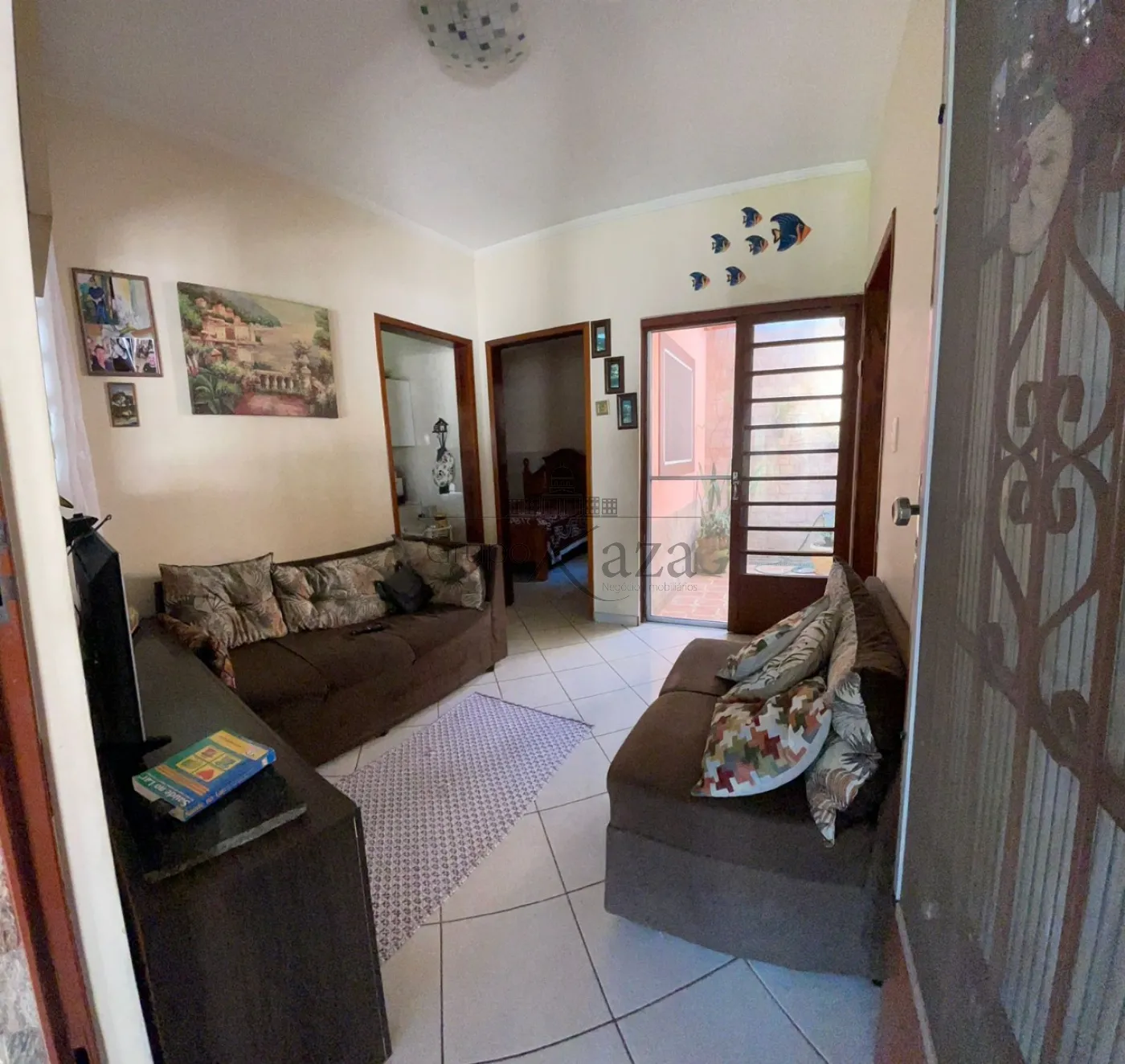 Foto 1 de Casa Padrão em Vila Rossi, São José dos Campos - imagem 1