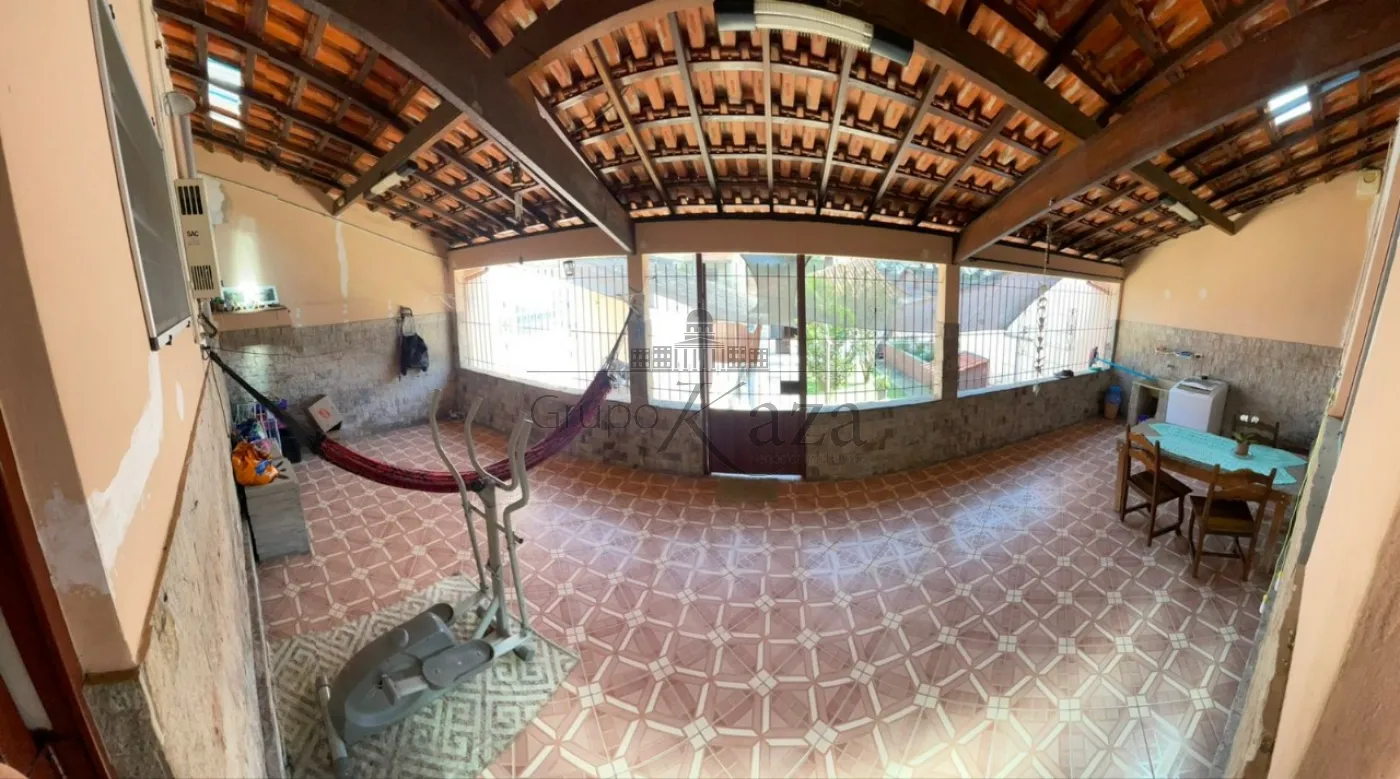 Foto 14 de Casa Padrão em Vila Rossi, São José dos Campos - imagem 14