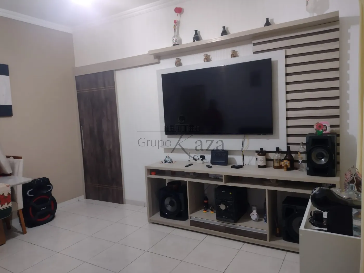 Foto 2 de Casa Padrão em Jardim Nova República, São José dos Campos - imagem 2 Foto 2 de Casa Padrão em Jardim Nova República, São José dos Campos - imagem 2