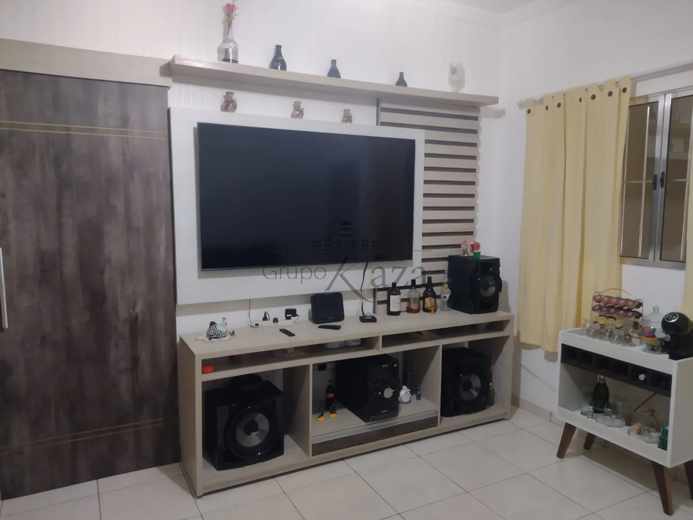 Foto 1 de Casa Padrão em Jardim Nova República, São José dos Campos - imagem 1 Foto 1 de Casa Padrão em Jardim Nova República, São José dos Campos - imagem 1