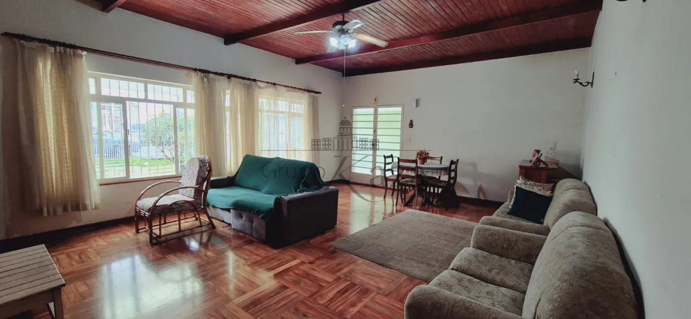 Foto 3 de Casa Térrea em Vila Adyana, São José dos Campos - imagem 3