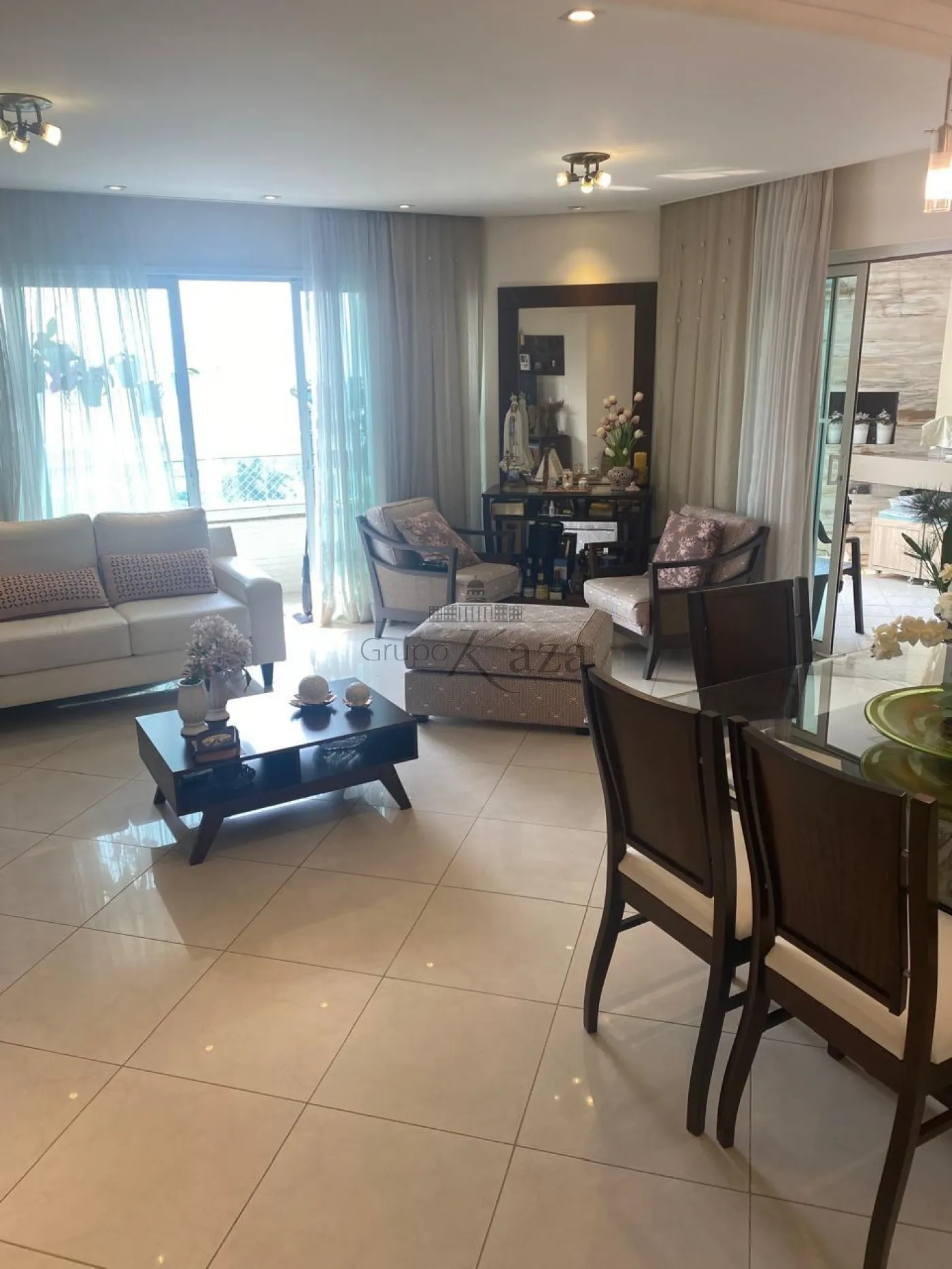 Foto 3 de Apartamento Padrão em Parque Residencial Aquarius, São José dos Campos - imagem 3