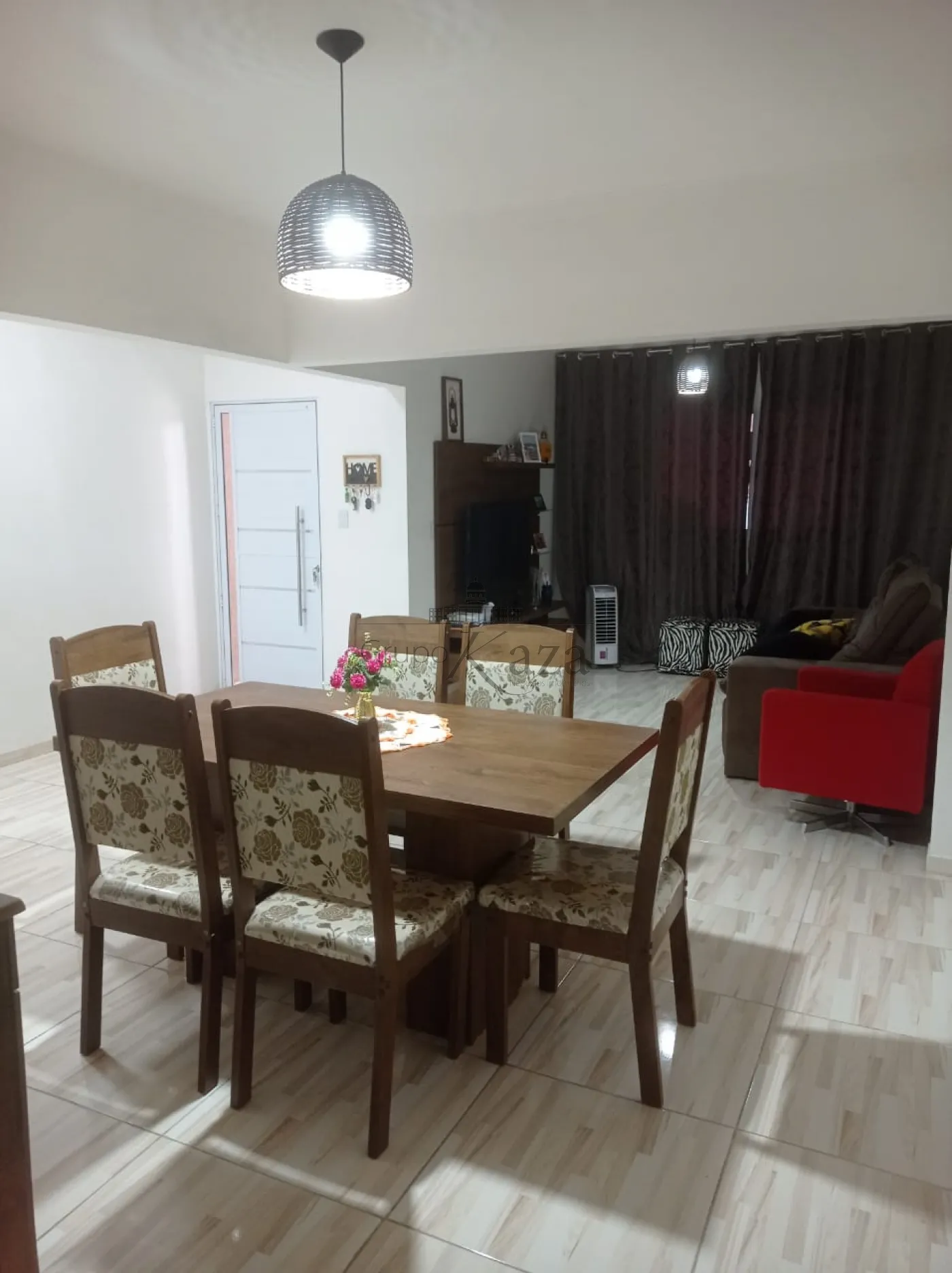 Foto 3 de Casa Casa de Vila em Conjunto Residencial Galo Branco, São José dos Campos - imagem 3